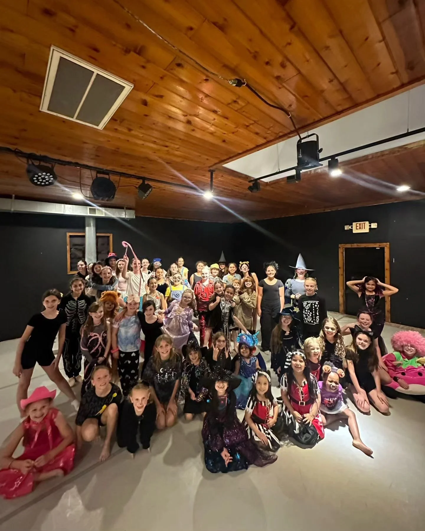 Our Halloween fun is off to a great start! Don't forget to wear your costumes and accessories to class this week! 🎃👻

#halloween #halloweenatfusia