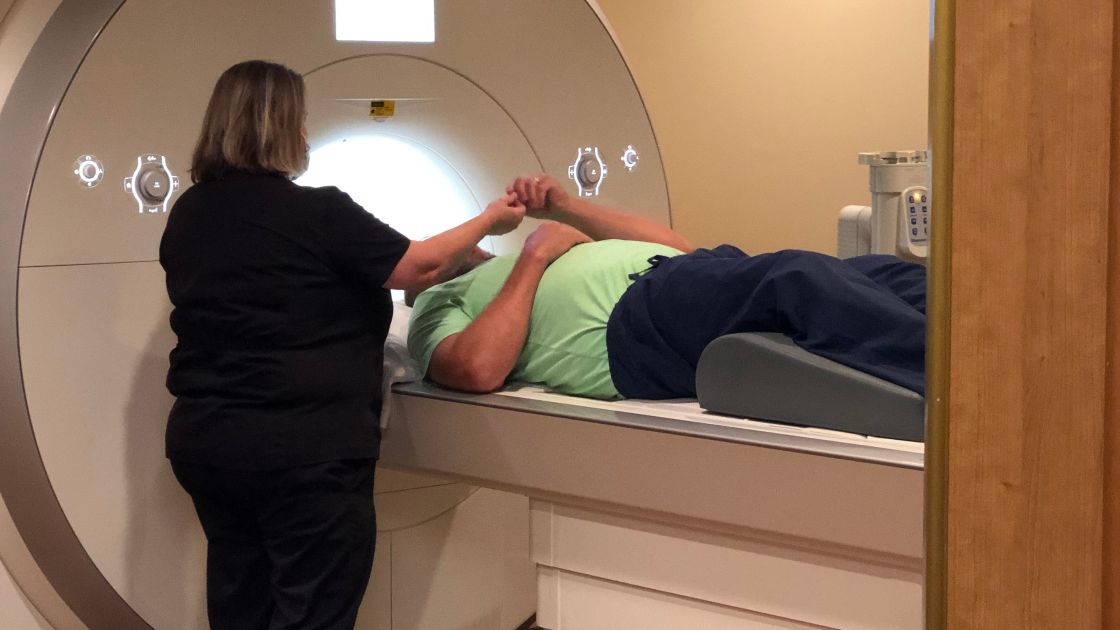 What’s the Difference Between a 1.5T and a 3T MRI?