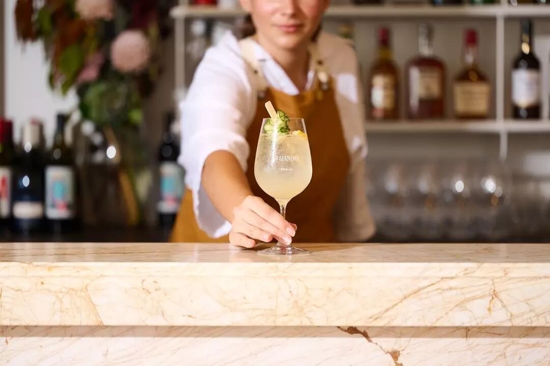 Meet Champagne Charlie. A refreshing blend of locally-distilled @ManlySpirits limoncello, citrus and prosecco. A spritz to take you straight to the Amalfi coast.