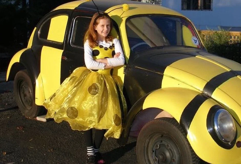 young-beegirl-vwbug.JPG