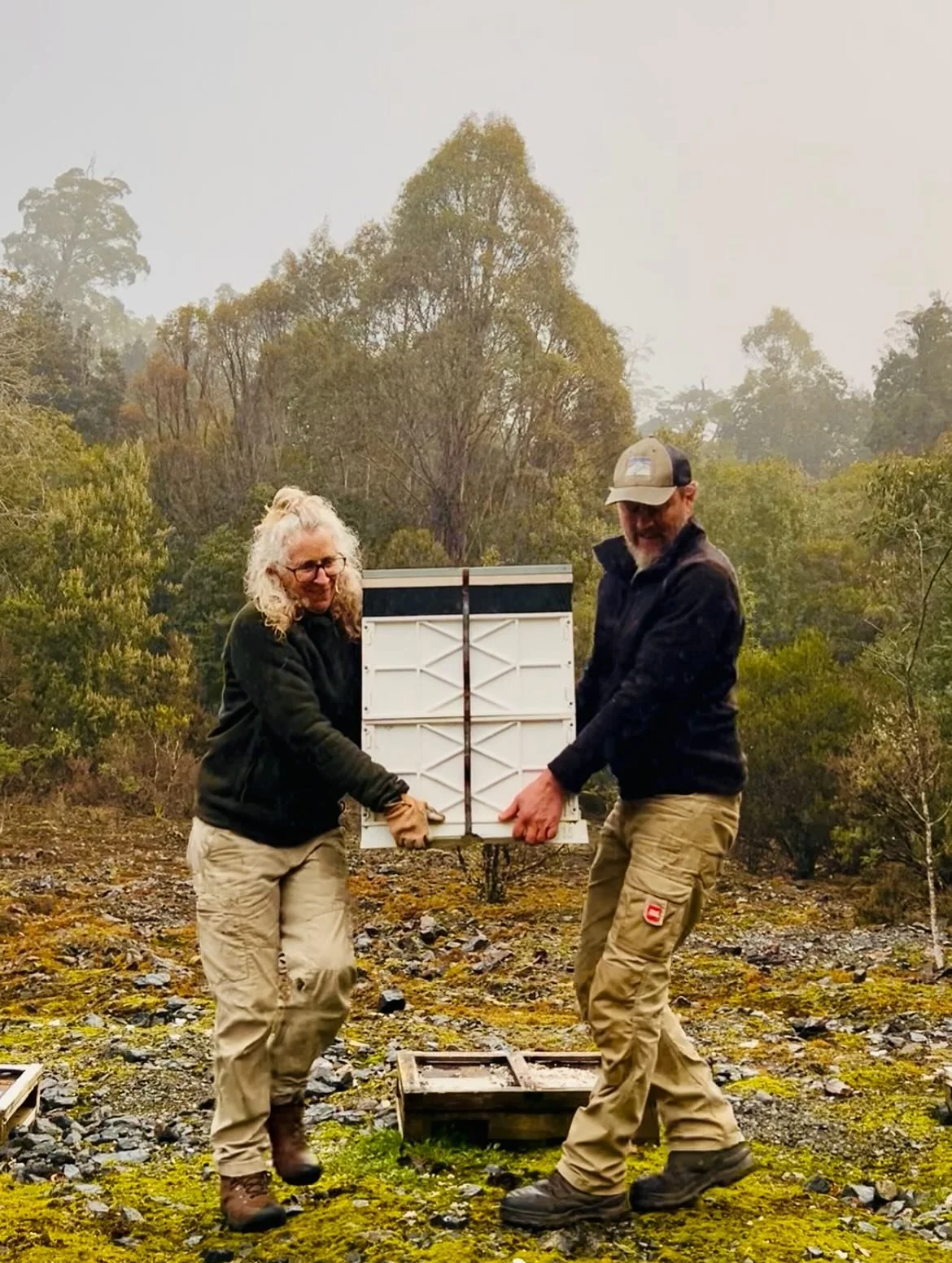 Team work 💪 Mostly goes well, just the two of us. Shifting, lifting, laughing - we make it work. Cold, wet, getting dark - we keep moving. Heavy, rocky, late - we get the job done. Wouldn&rsquo;t have it any other way. 🥰🐝✨

#bees #tasmania  #rainf