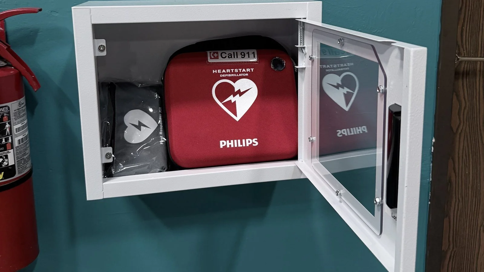 California gave youth sports leagues an AED deadline. Not every league can afford one.