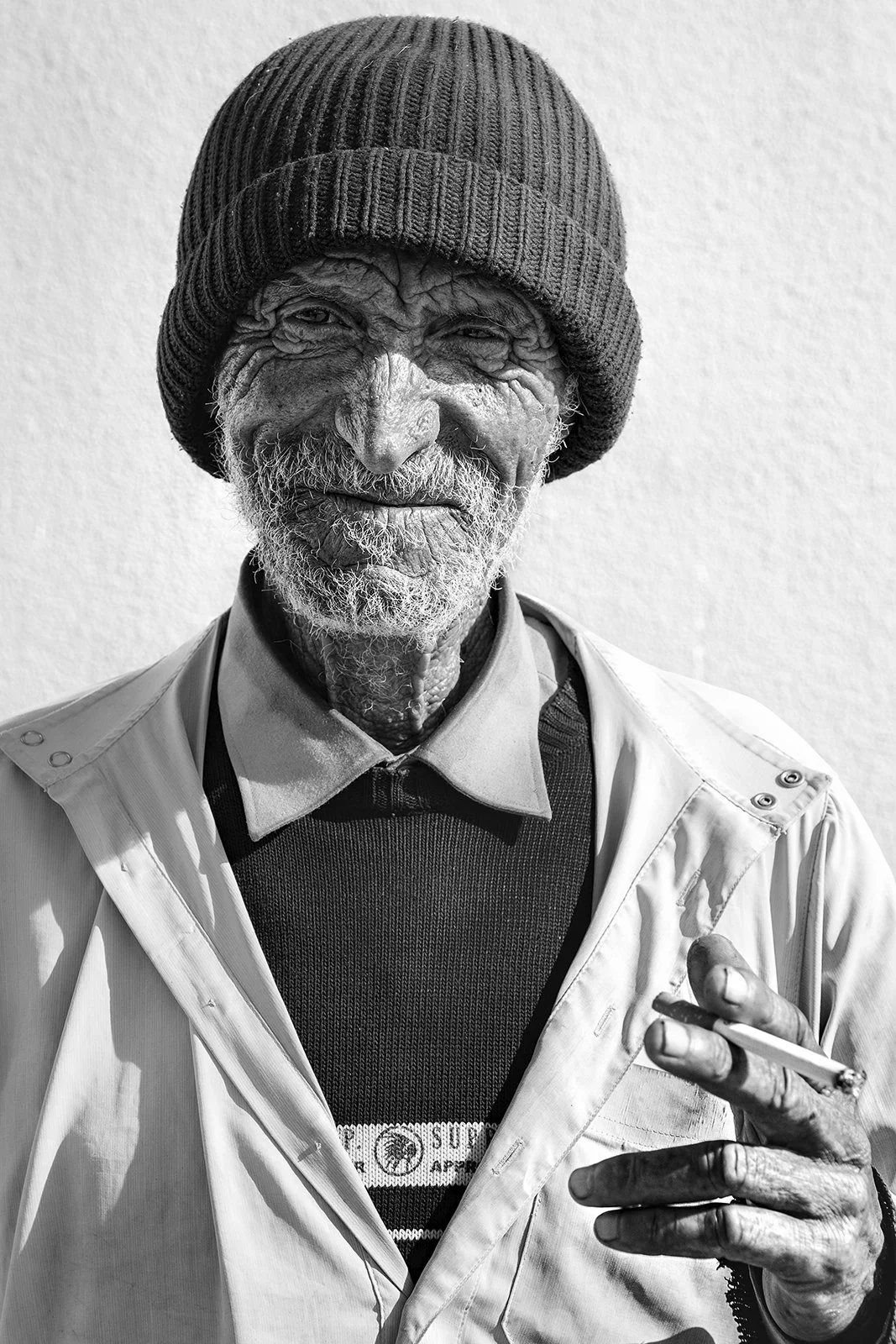 Aglou, Maroc - vieil homme Berbère au visage très ridé