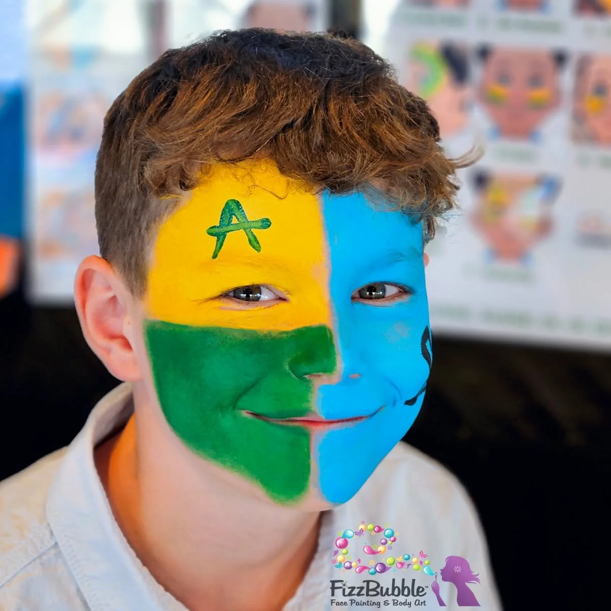 Day 1 of the Ashes Test Series at @adelaideoval painting in the @strikersbbl Kids Zone in the Bill Cossey Pavillion at the Tennis Centre accessible through the Members area.

#fizzbubble #facepainting #facepainter #facepaint #eventfacepainter #strike