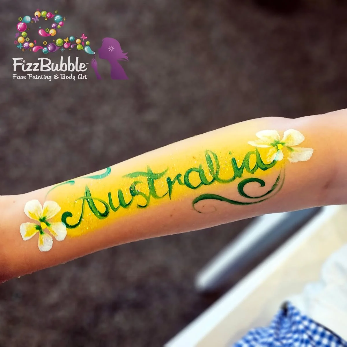 Day 3 and 4 of the Ashes Test Series at @adelaideoval painting in the @strikersbbl Kids Zone.  See you tomorrow morning - starting at 9am instead of 10am :-)
@sacricketassociation 

#fizzbubble #facepainting #facepainter #facepaint #facepaintersofins