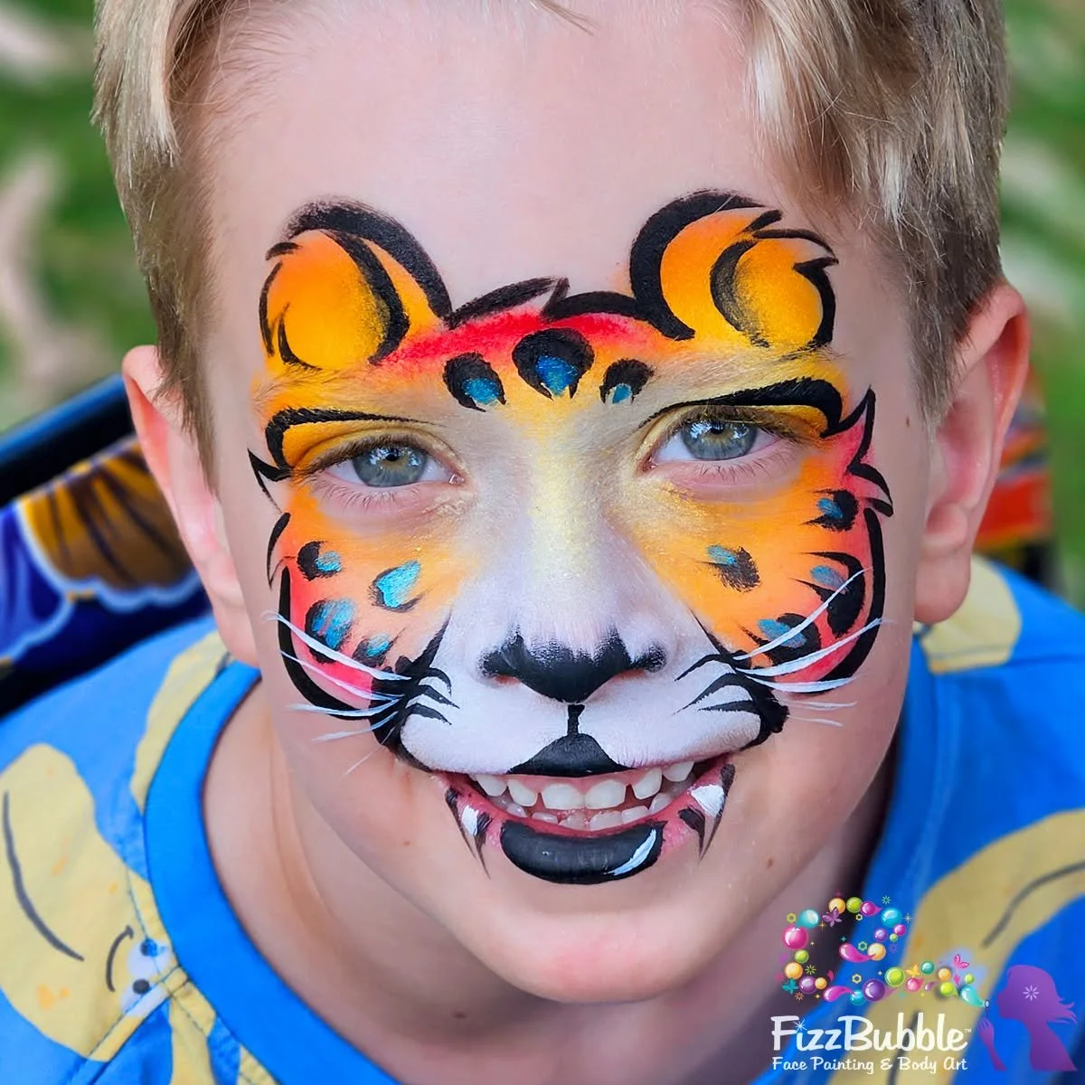 Easing into the year with another birthday party.
Couldn't resist a photo of this little leopard.

#fizzbubble #facepainting #facepainter #facepaint #leopardfacepaint  #birthdaypartyfacepainting #adelaideparties #adelaideevents #adelaidefamilies #ade