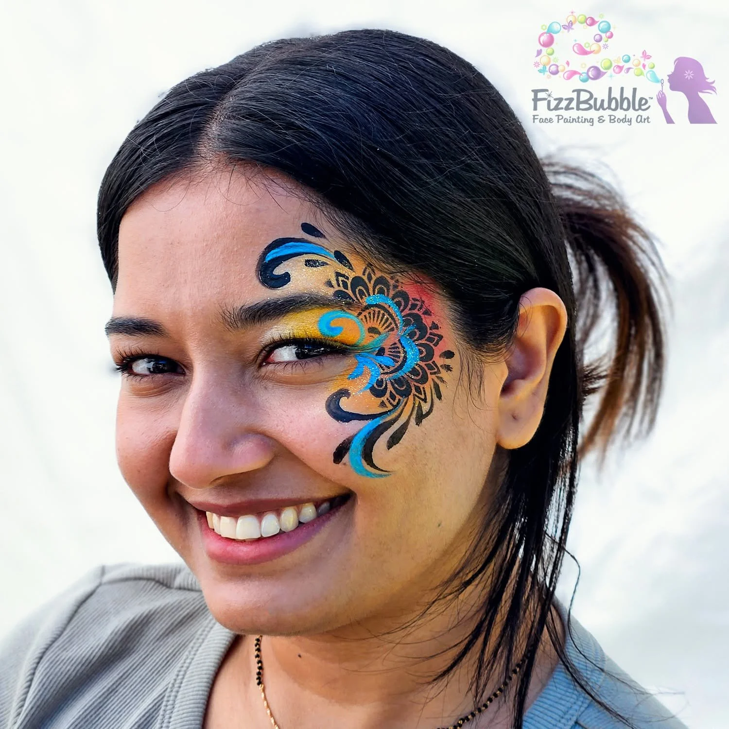 More wonderful people painted today for @ausa.adelaide at @adelaideuni mawson Lakes Campus today

#fizzbubble #facepainting #facepainter #adelaidefacepainer #adelaideevents