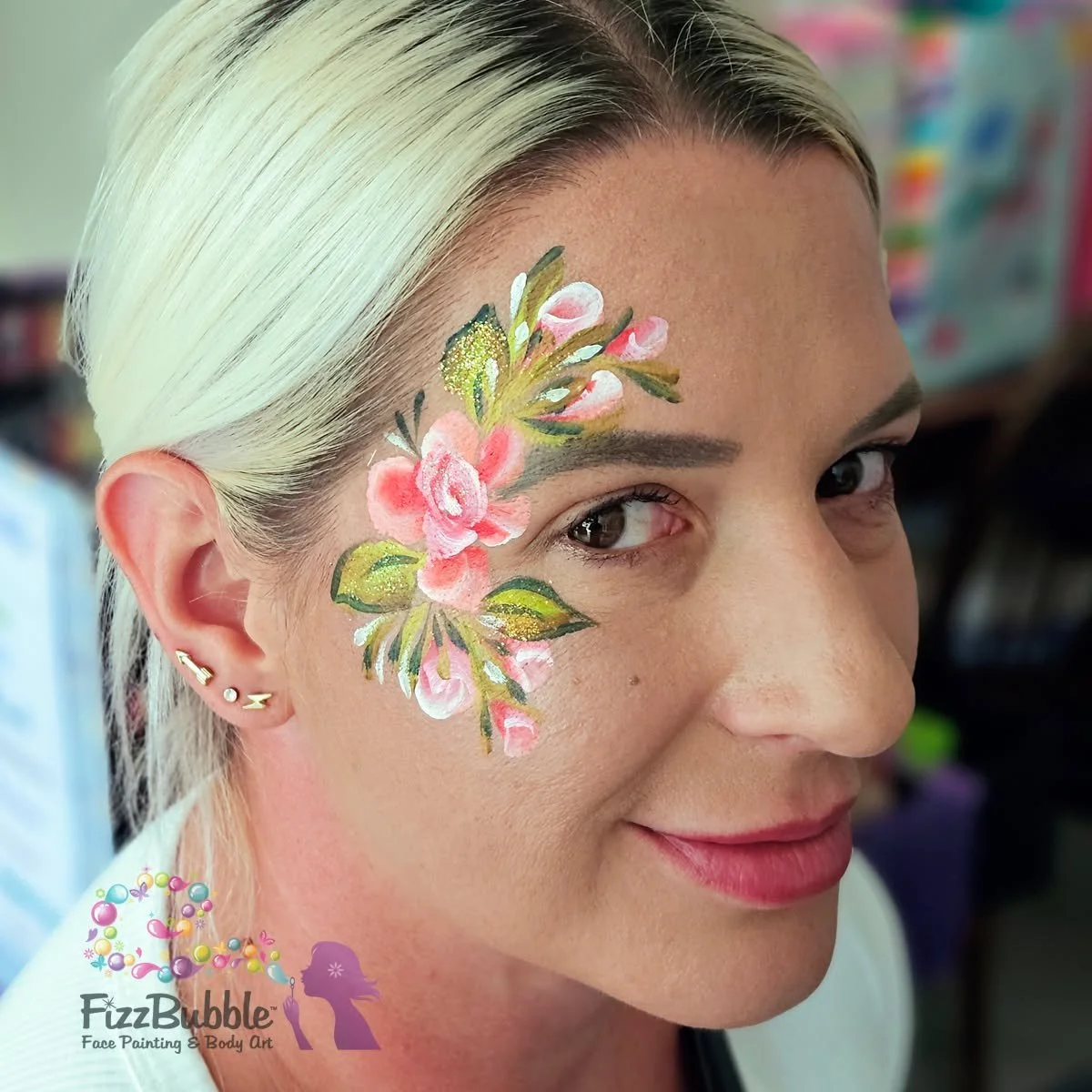 Little birthday party today, I think the adults had more fun than the kids :-)

#fizzbubble #facepainting #facepainter #facepaintersofinstagram #adelaidefacepainter