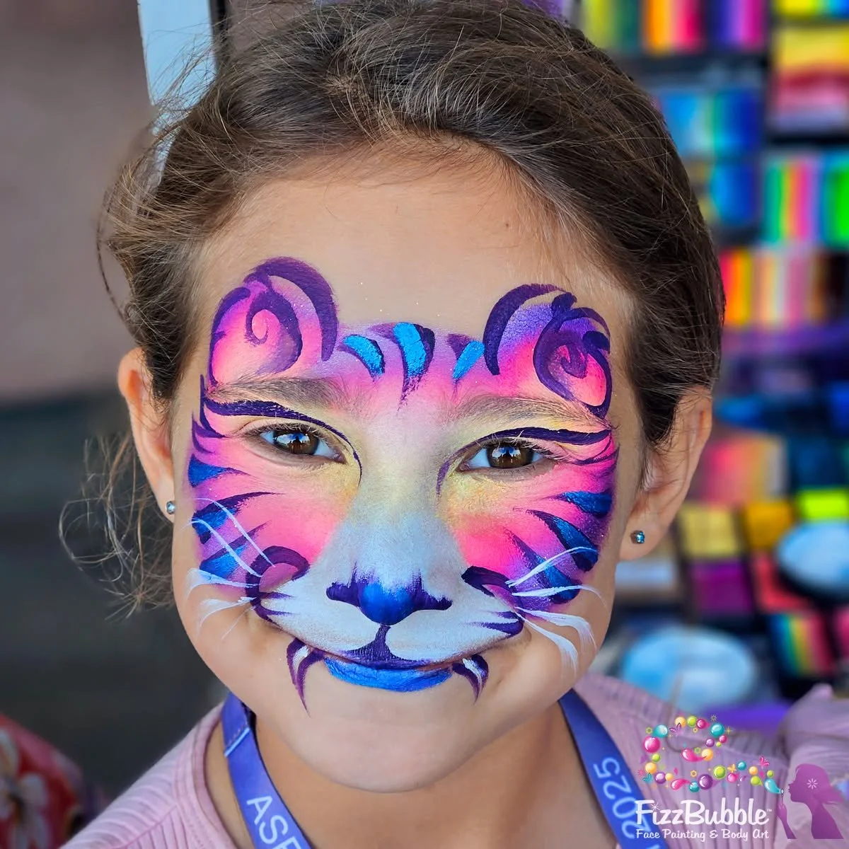 Fun faces at @secretsofa_ Mile End today

#fizzbubble #facepainting #facepainter #adelaidefacepainter #adelaide