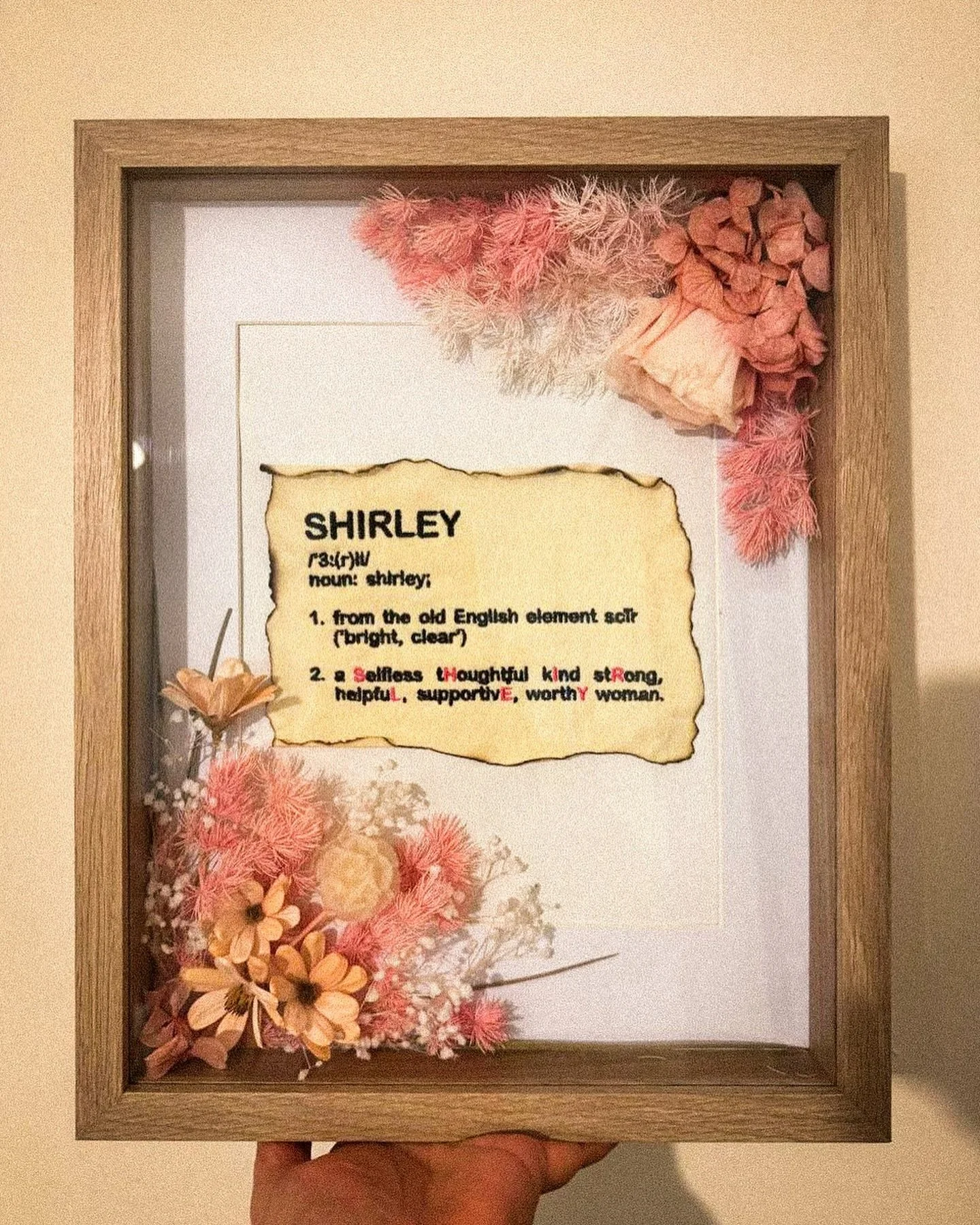 A belated Mother&rsquo;s Day post - a bespoke project in collaboration with @april_bullaoit for mama Shirley🤍
-
What a great way of giving new life to apparent that can&rsquo;t be used because of embroidery errors, had a lot of fun working on this!
