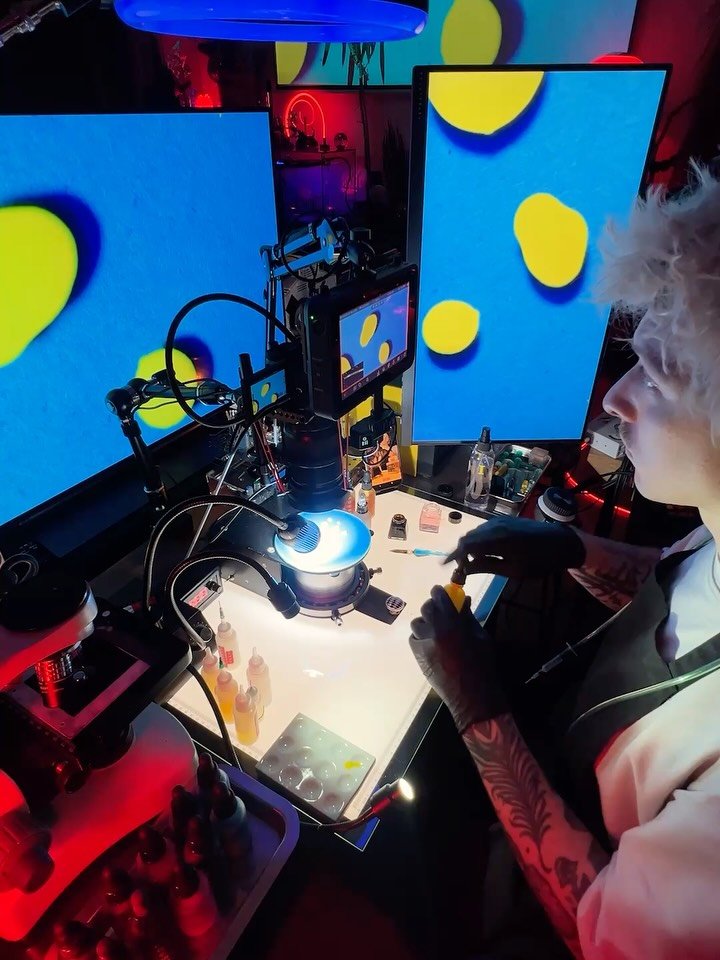 Although I make a point of sharing how my visuals are created, they still occasionally get mistaken for renders or AI-generated imagery. So I thought I&rsquo;d show a brief behind-the-scenes moment from a recent studio session, followed by a few macr