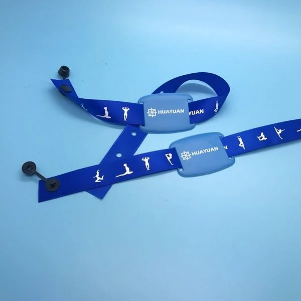 Pulsera-publicitaria-tela-3.jpeg