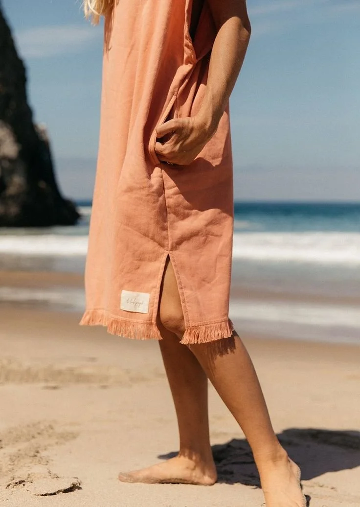 Ponchos personalizados: el merchandising de verano para tus eventos y campañas de marca
