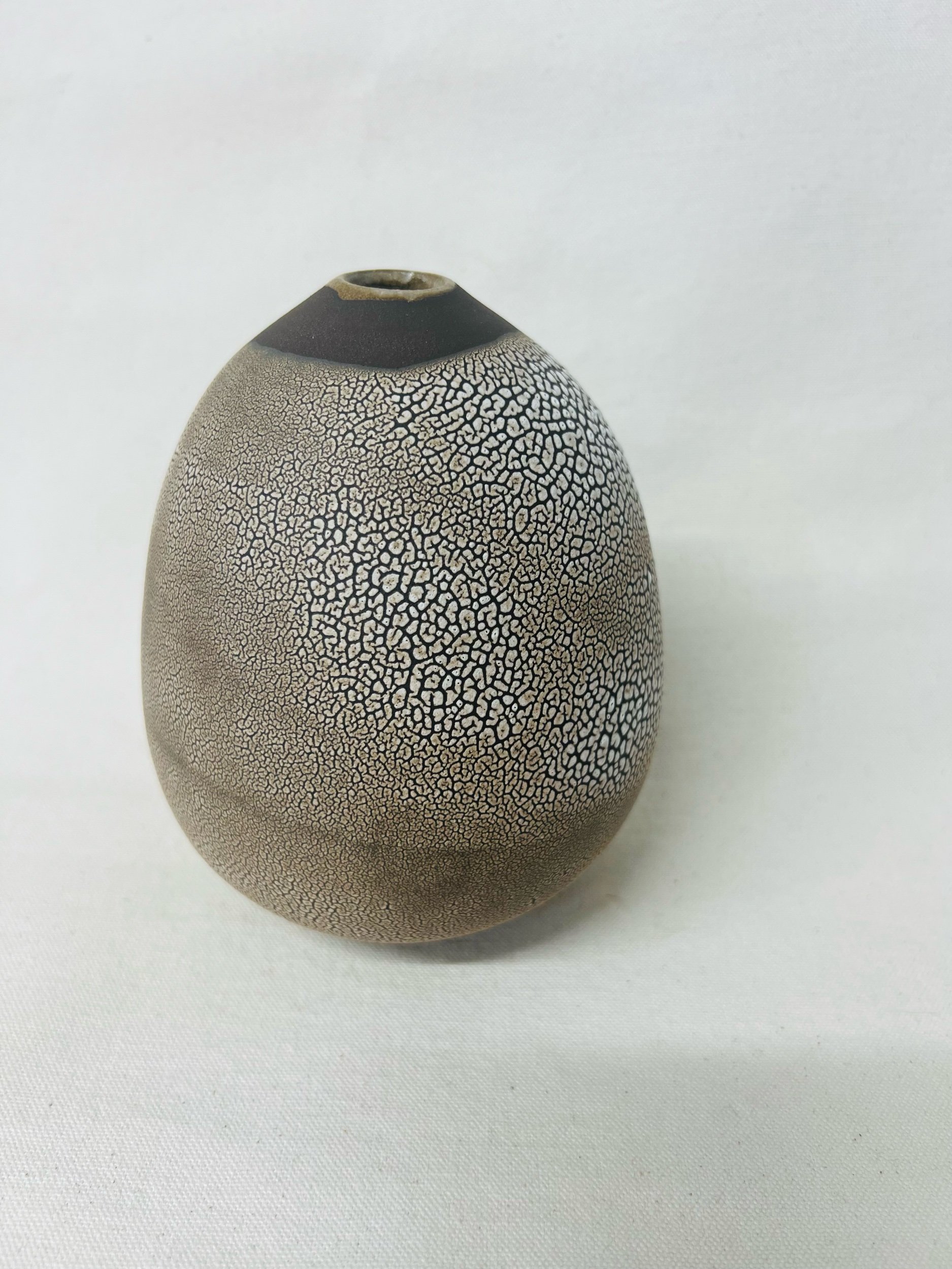 Handmade gift ideas for your home, made in Glasgow, Scotland. Unique handmade ceramic vase.