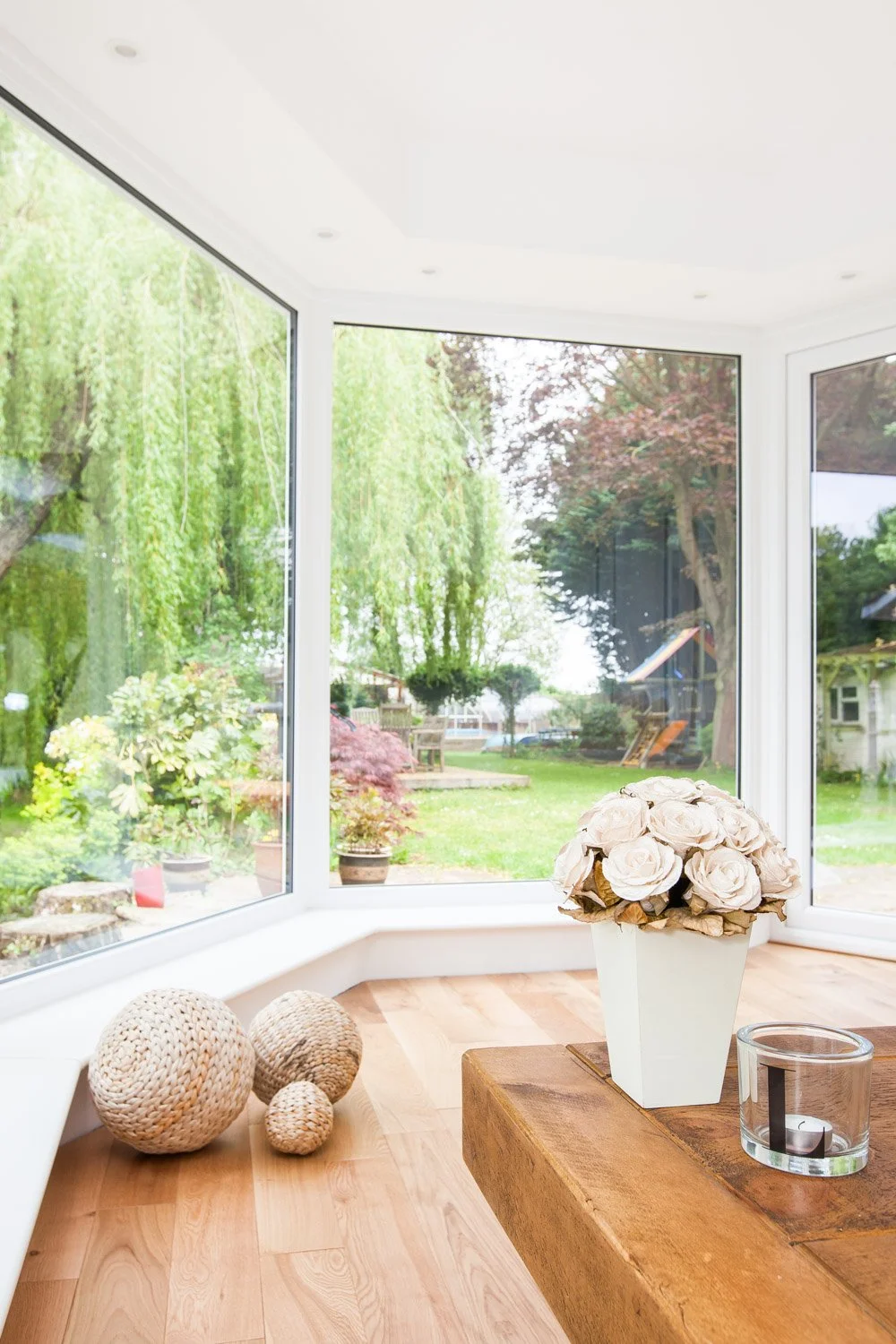 30-real-estate-detail-conservatory-view.jpg