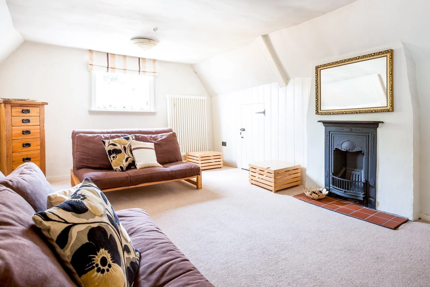 07-ipswich-real-estate-living-room.jpg