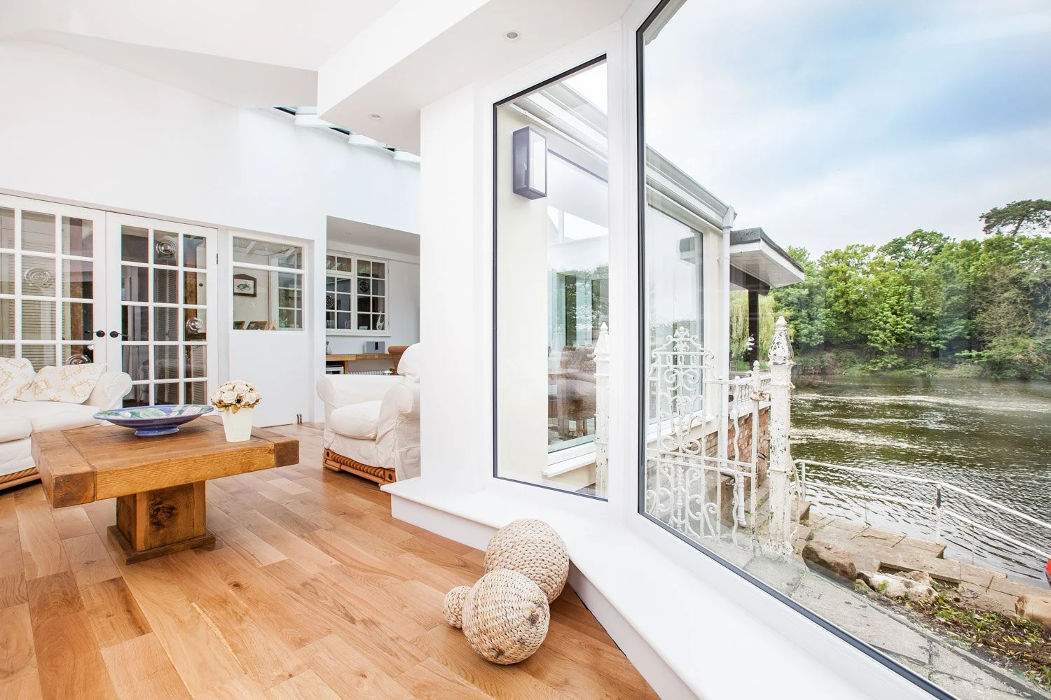 04-felixstowe-property-living-room-river-view.jpg