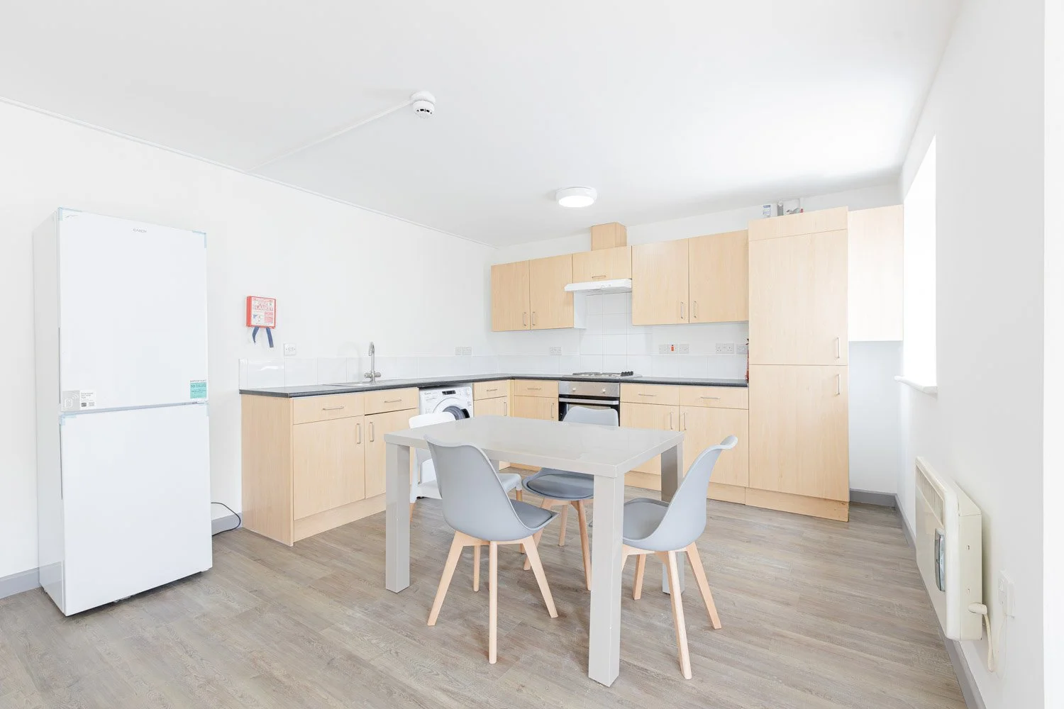 12-suffolk-real-estate-kitchen-diner.jpg