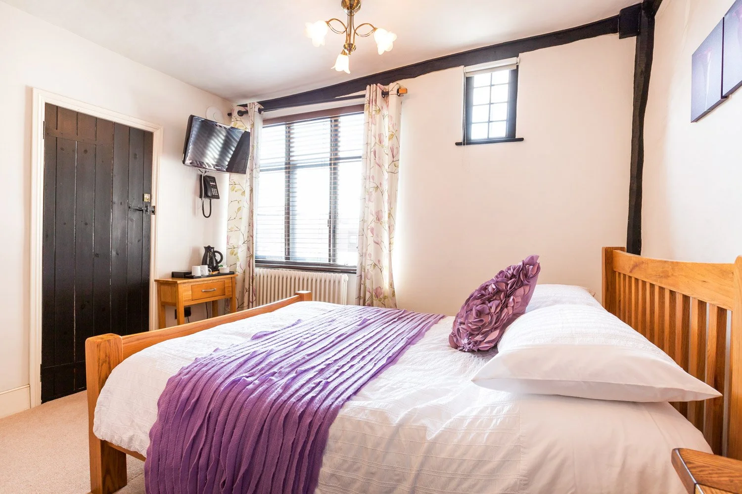 18-suffolk-property-bedroom-interior.jpg