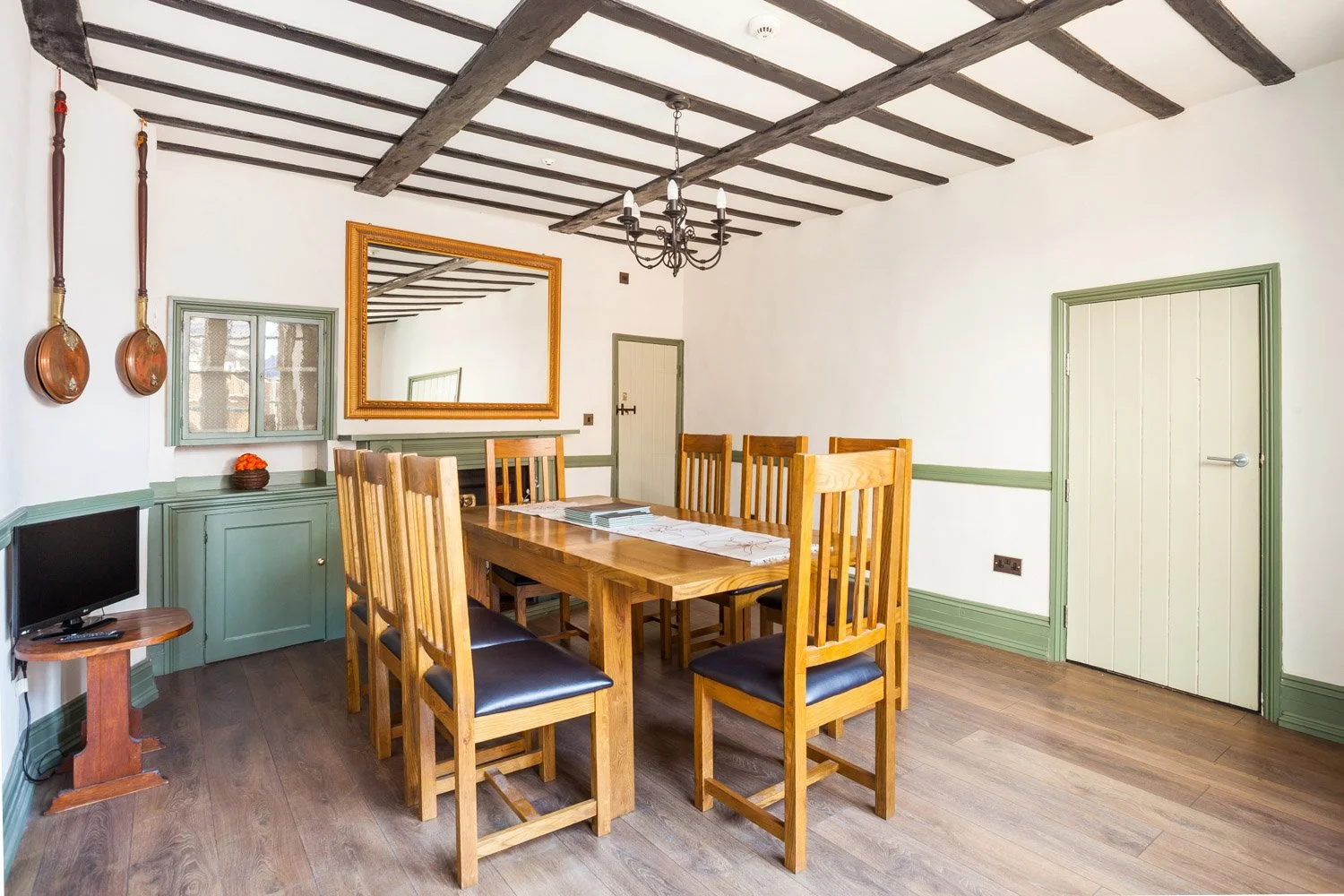 09-suffolk-property-kitchen-dining-room.jpg