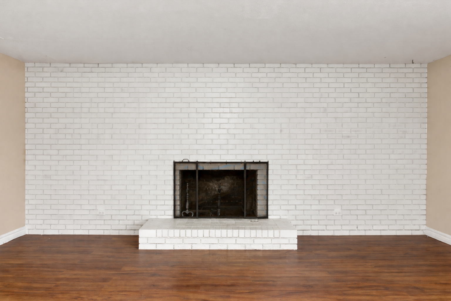 ElmPark Fireplace.png