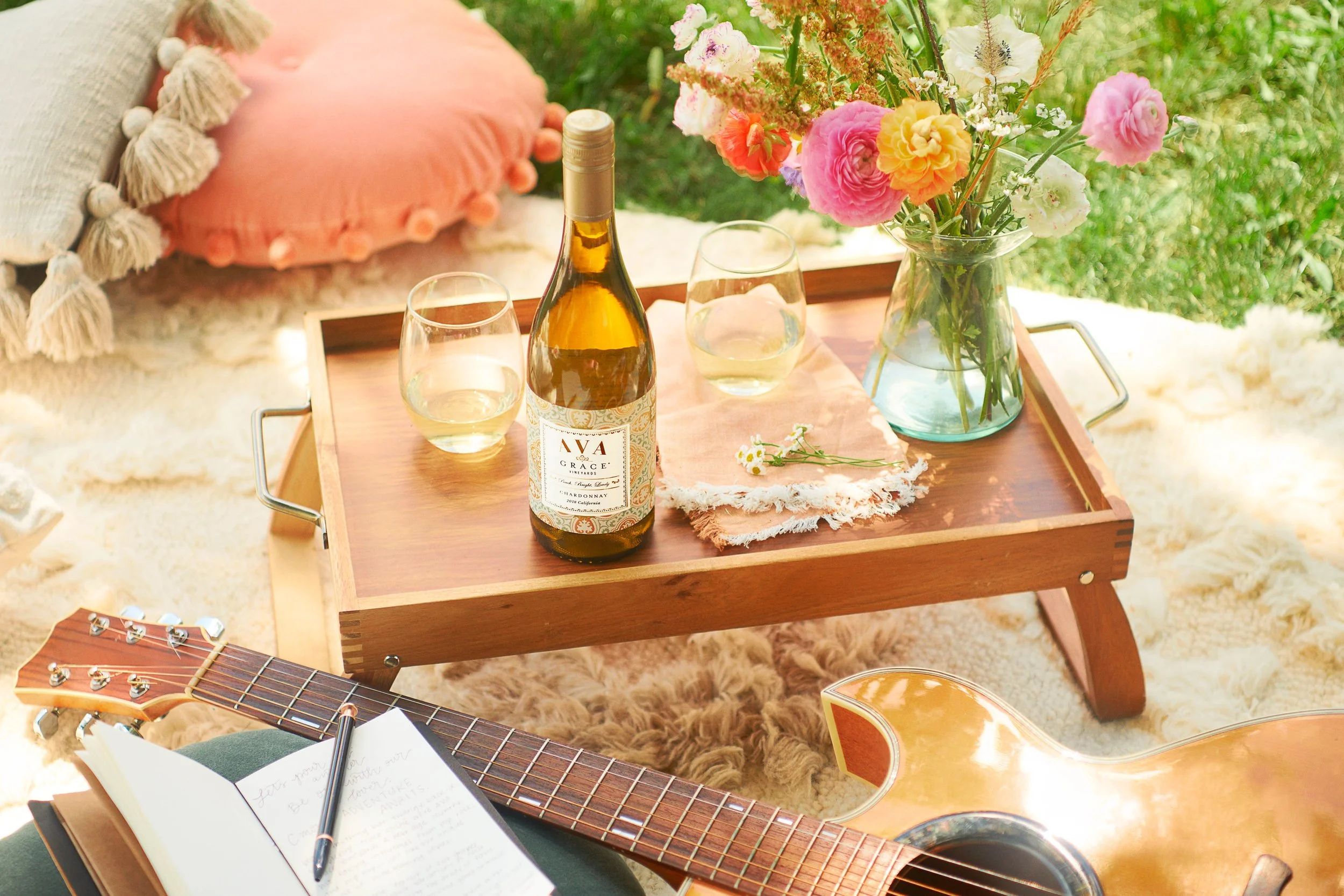 027_20AvaGraceLifestyle_Picnic.jpg