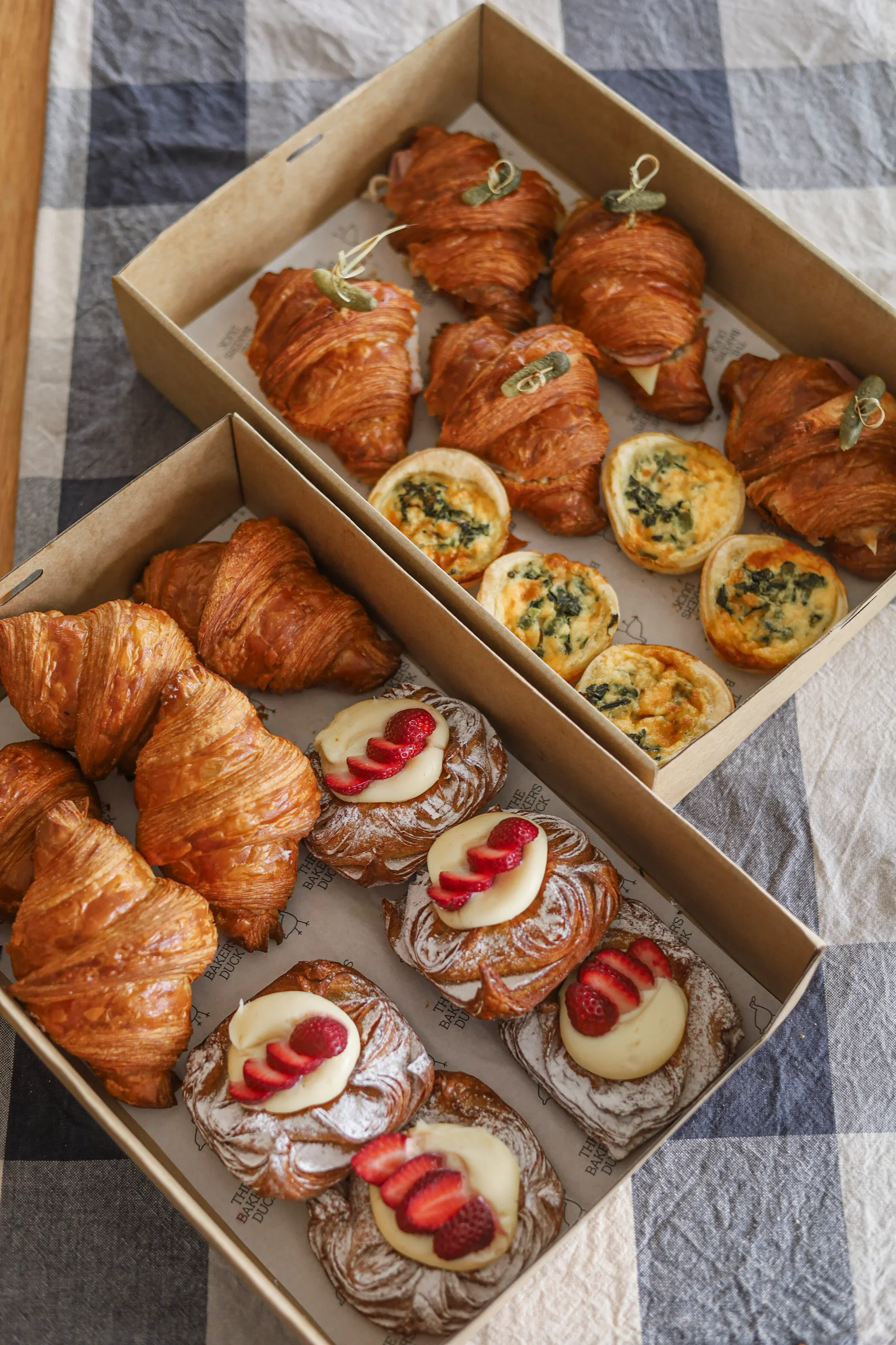 PASTRIES THAT MAKE THE CHRISTMAS PARTY DELICIOUSLY UNFORGETTABLE