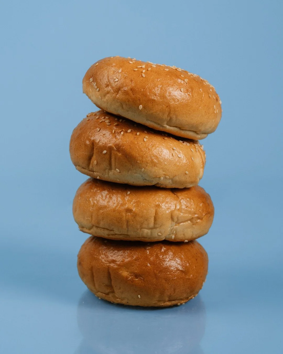 Bagel packs are HERE! 🥯⁠
⁠
Our 4 pack of bagels has landed in-store and online now. Choose your flavour: a pack of plain or a pack of everything seasoning. 🤤⁠
⁠
Duck in 7AM - 4PM⁠
⁠
#thebakersduck⁠