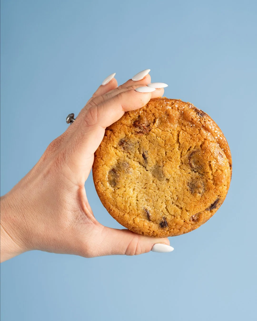 You might not know we do cookies. You should though 👀 Buttery, loaded with chocolate, one of our most underrated items on the menu.⁠
⁠
A PERFECT weekend treat! Duck in 7AM - 4PM. ⁠
⁠
#thebakersduck ⁠
⁠
#ae #mf