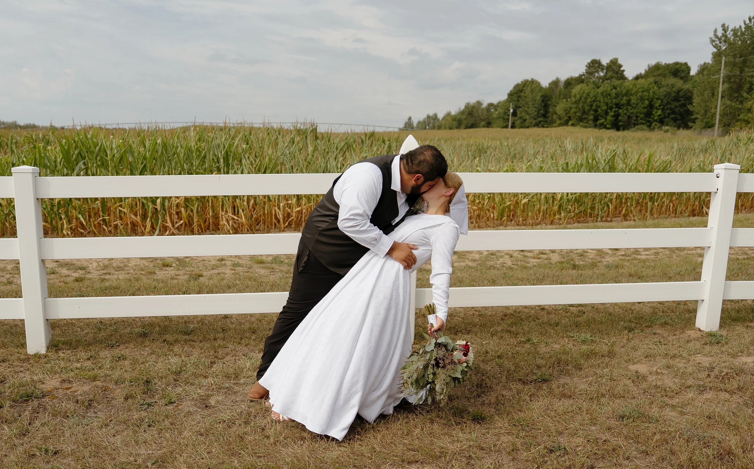 joshandlydiallc-mr&mrsdiaz-04509.jpg