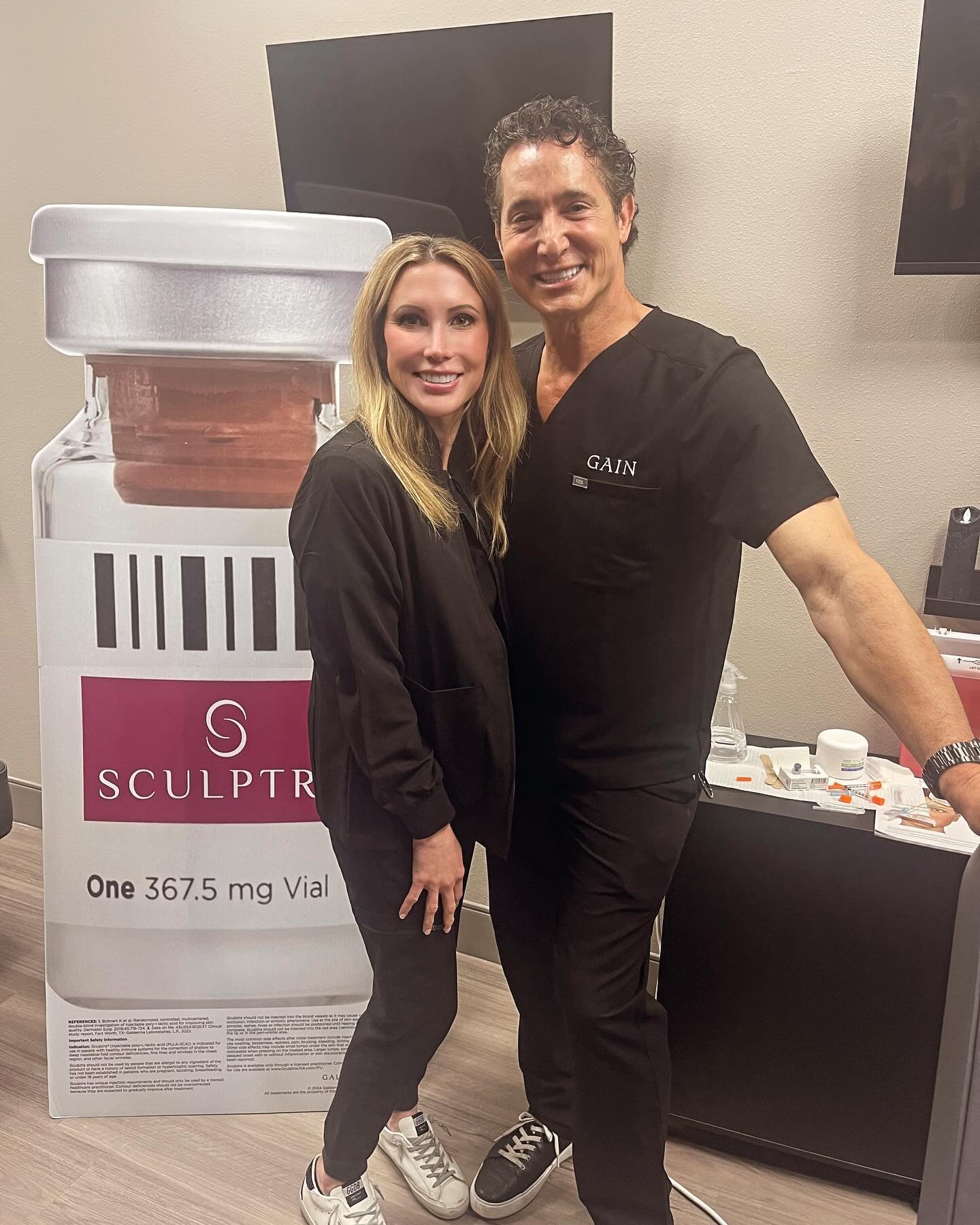 Lucky to get to spend time watching the amazing @gorgeous_bygeorge inject! Even after years of injecting, I always take away new ideas and pearls from him! #sculptra #gaintrains #galdermaaesthetics #restylane