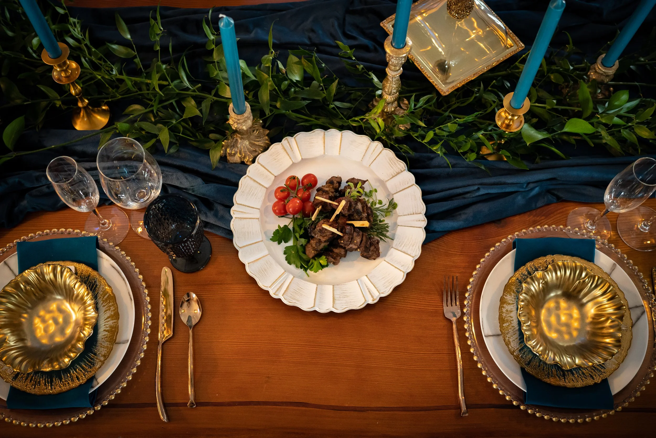 Vintage table setting.jpg