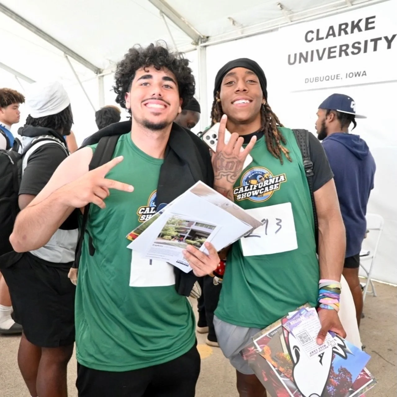 Did you know that you can attend @CA_Showcase up to 3x? ✅️⁠
⁠
We welcome athletes who are:⁠
✅️ Graduating High School Seniors⁠
✅️ Junior College Freshmen⁠
✅️ Junior College Sophomores⁠
⁠
1 in 3 attendees to our event earn a college scholarship. 💰️ T