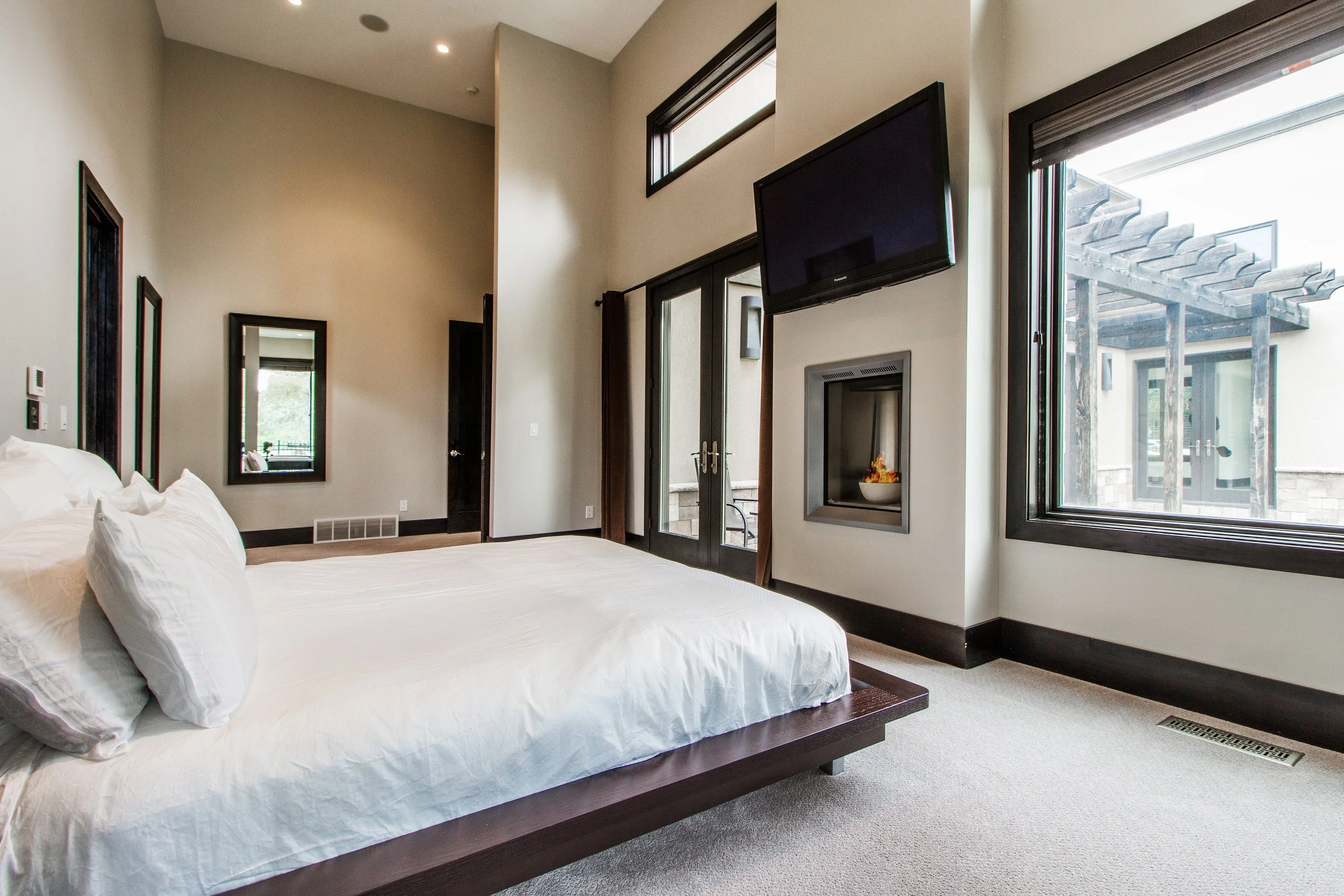 Photo-Blakemore01-Master Suite-0058(2).jpg