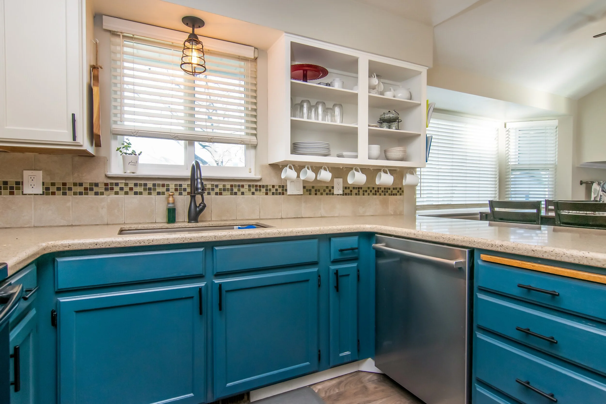 009_Kitchen.jpg