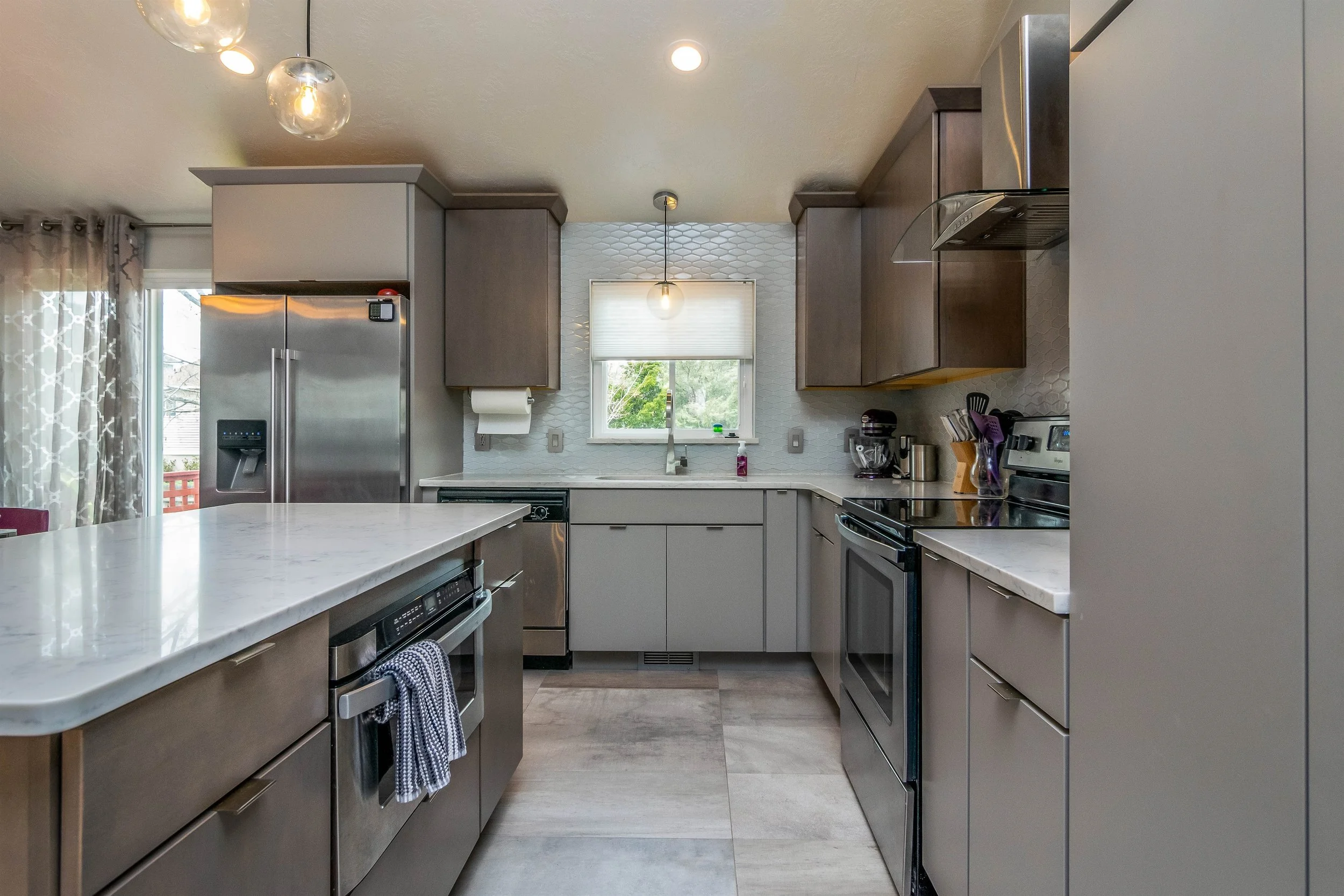 009_Kitchen.jpg
