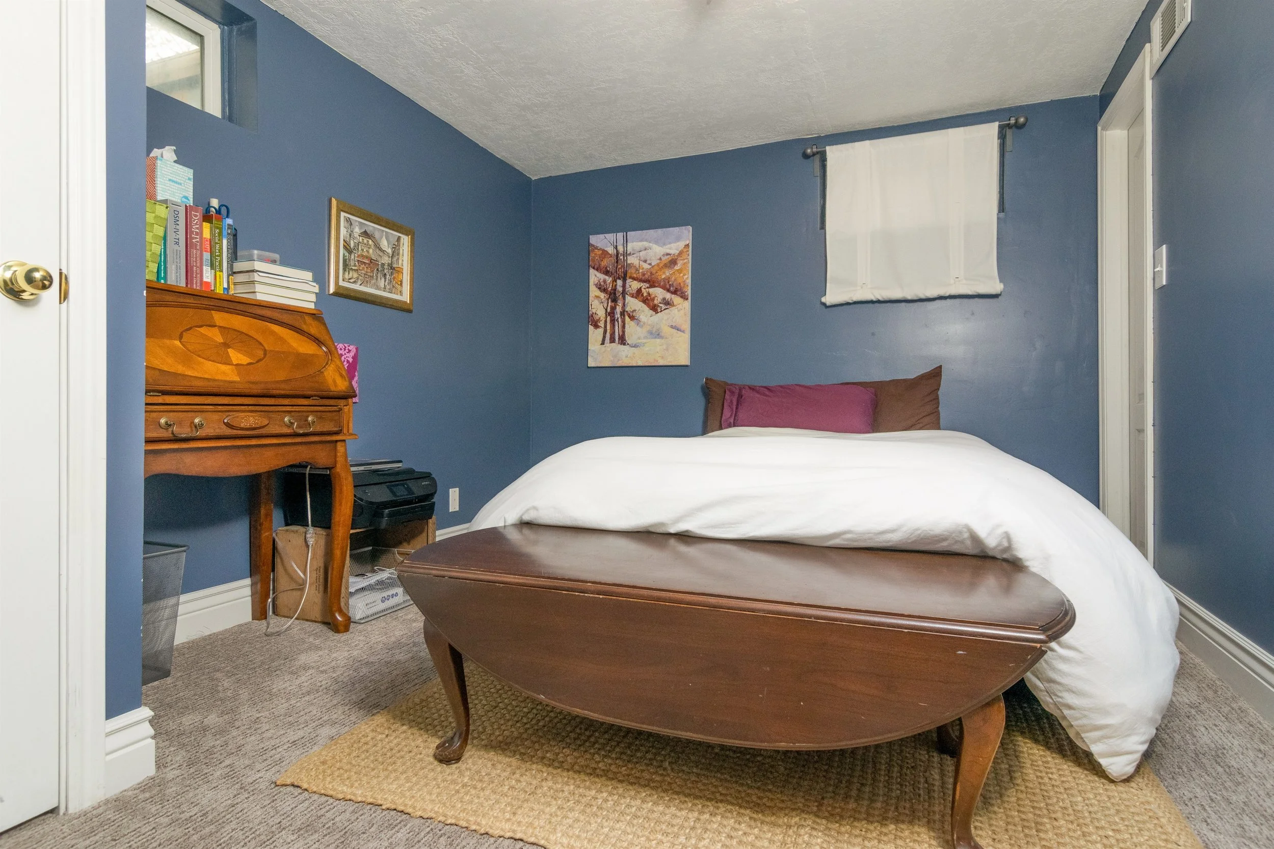 018_Bedroom .jpg