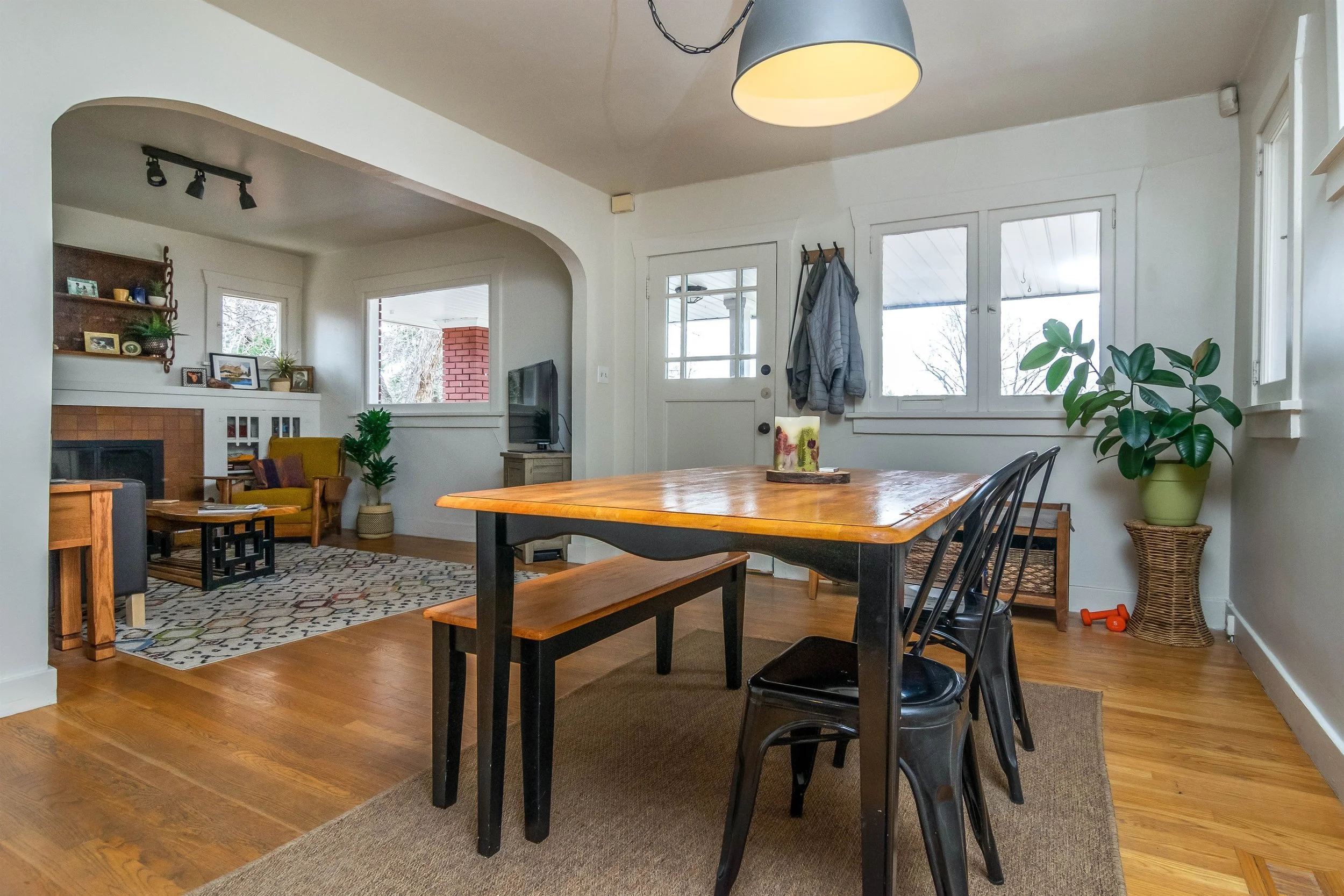 010_Dining Space.jpg