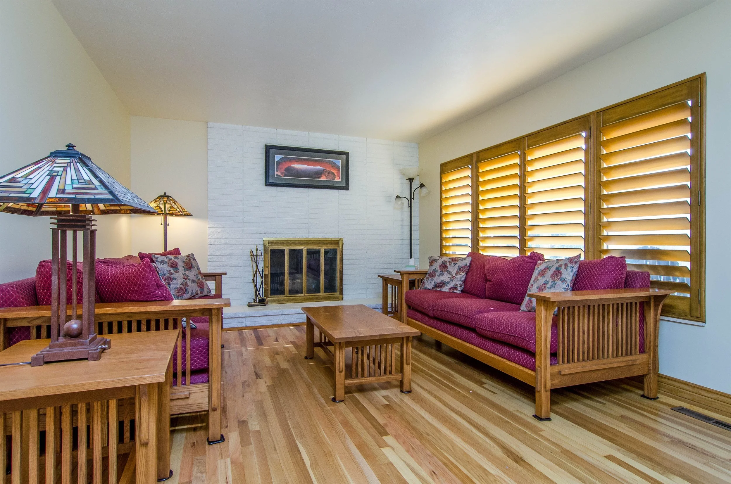 005_Living Room .jpg