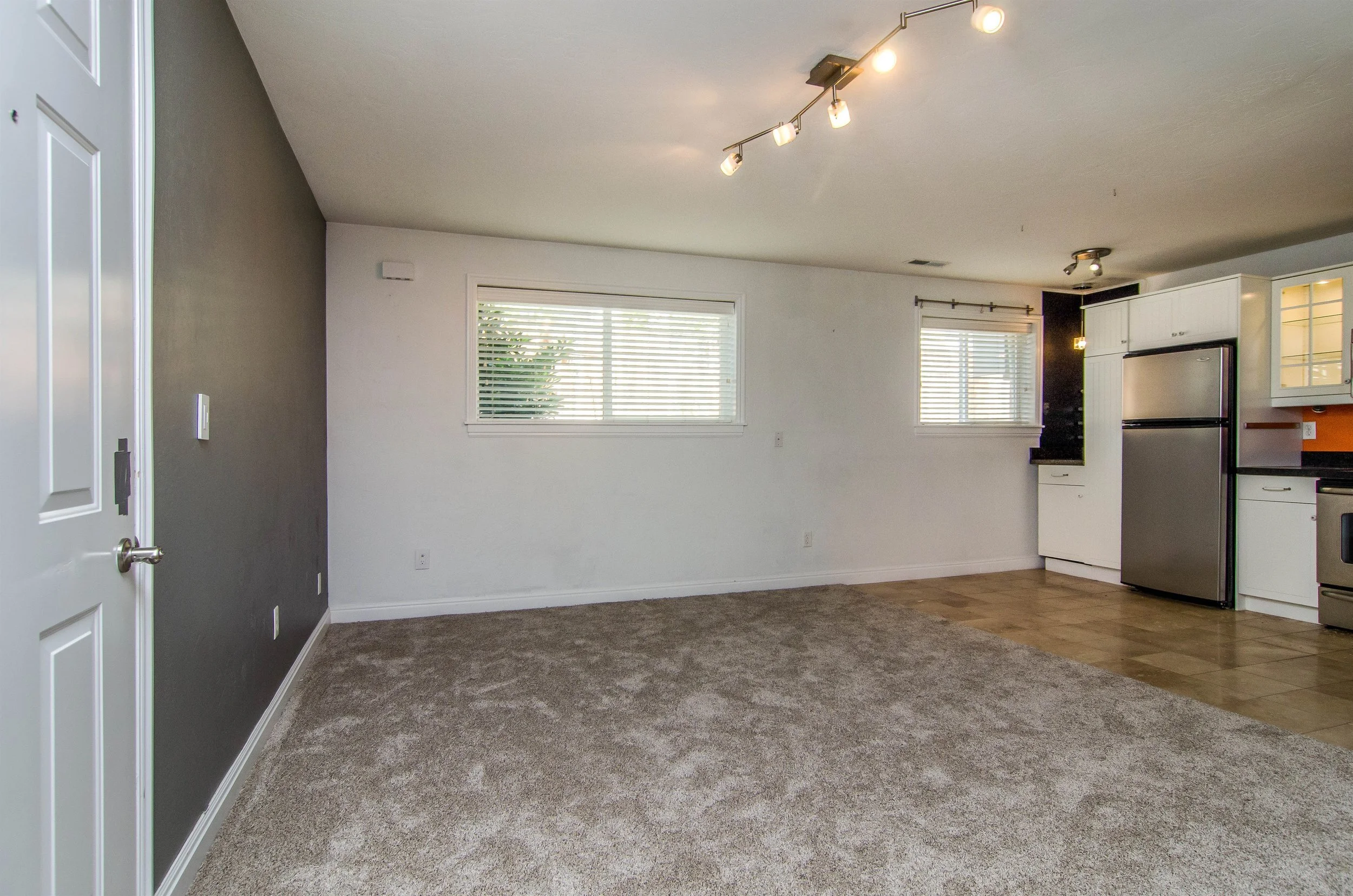 009_Living Room .jpg