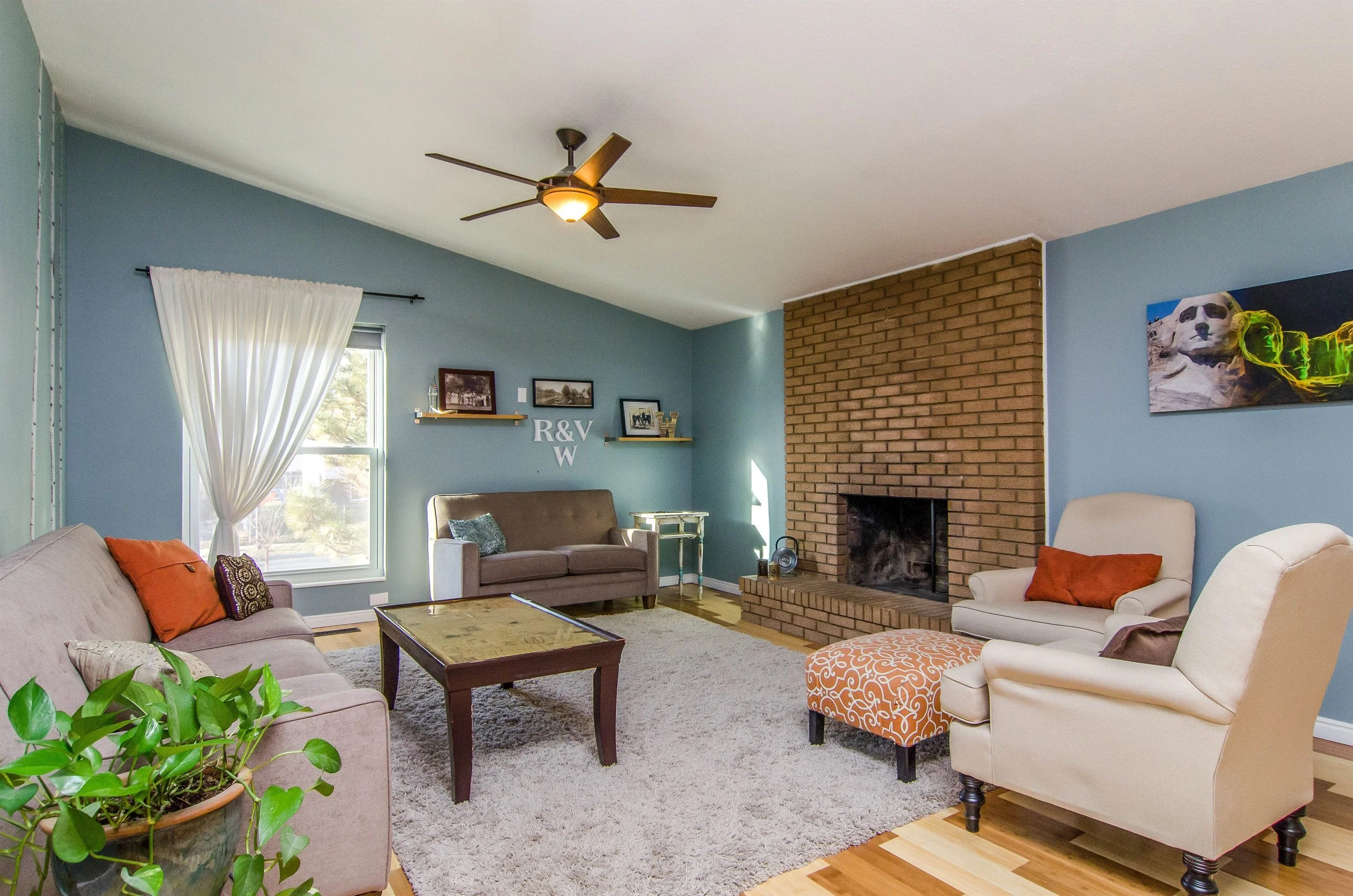 003_Living Room .jpg