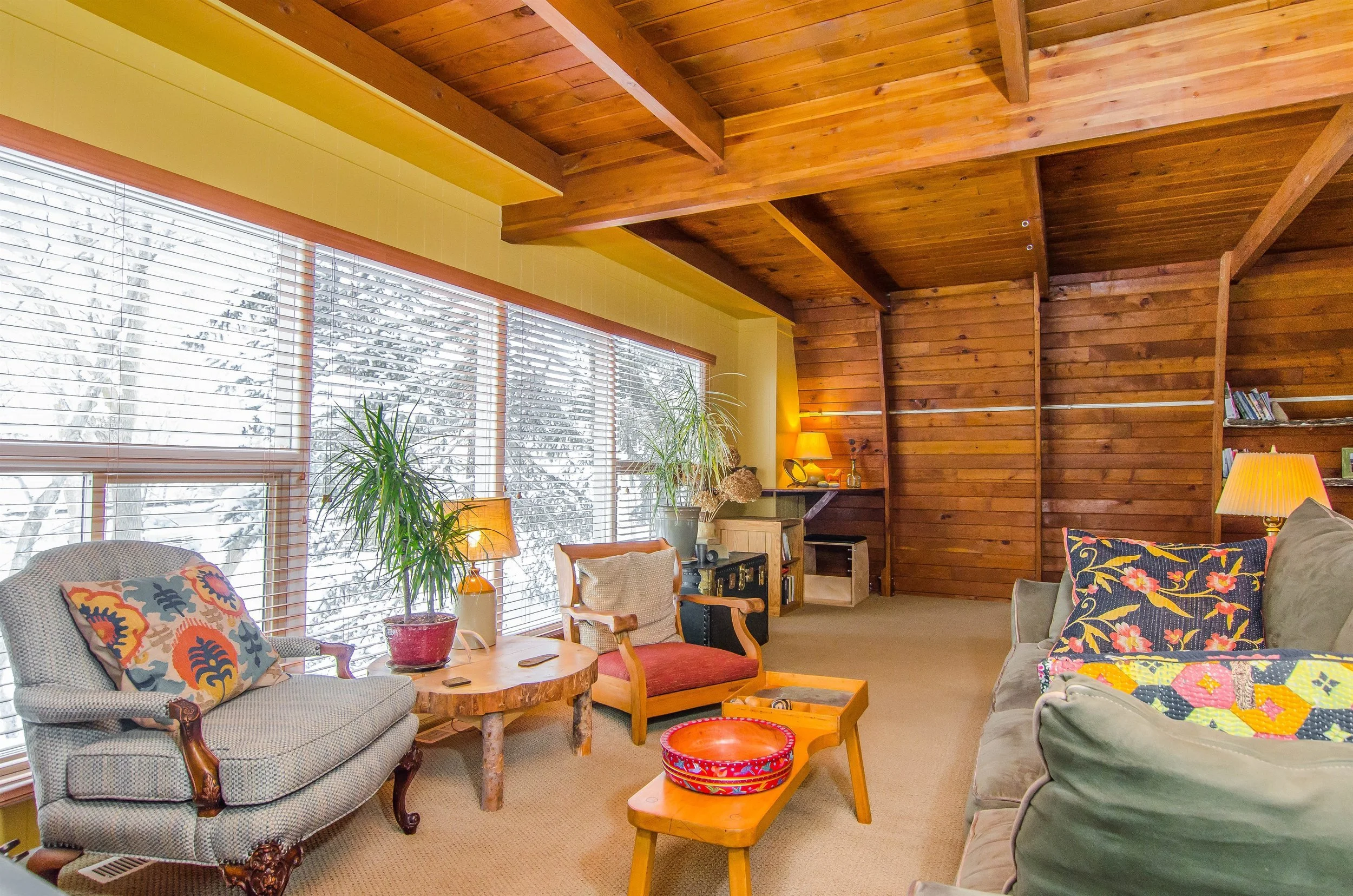005_Living Room .jpg
