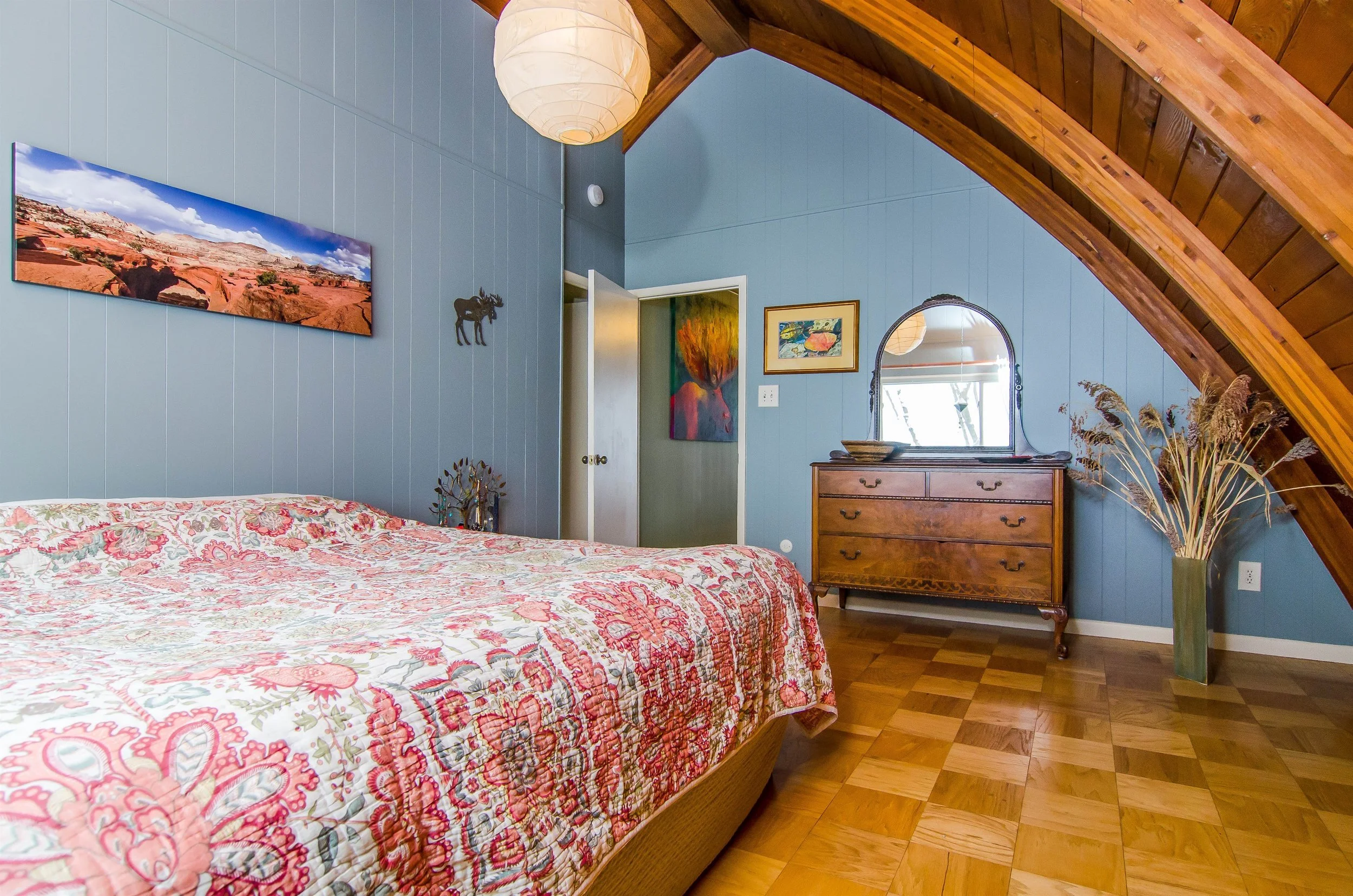 018_Bedroom .jpg