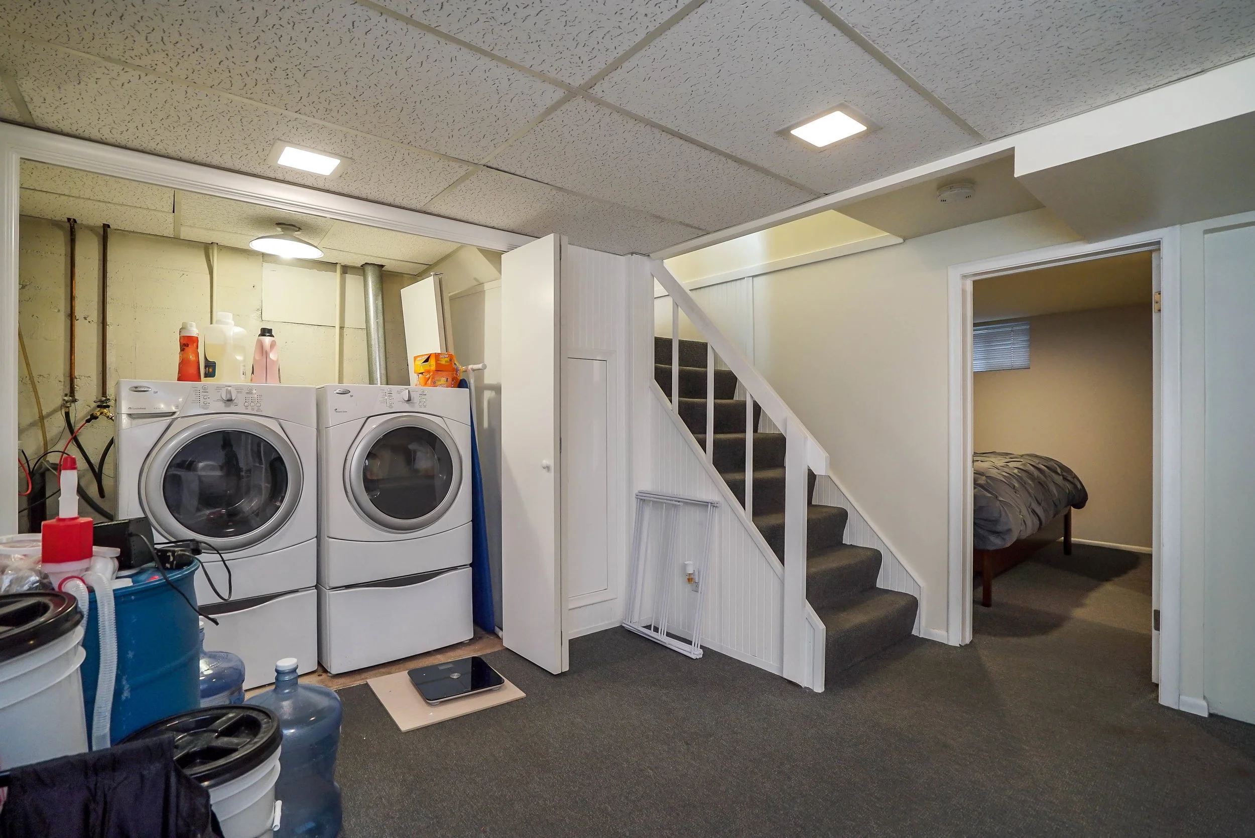 017_Family Room .jpg