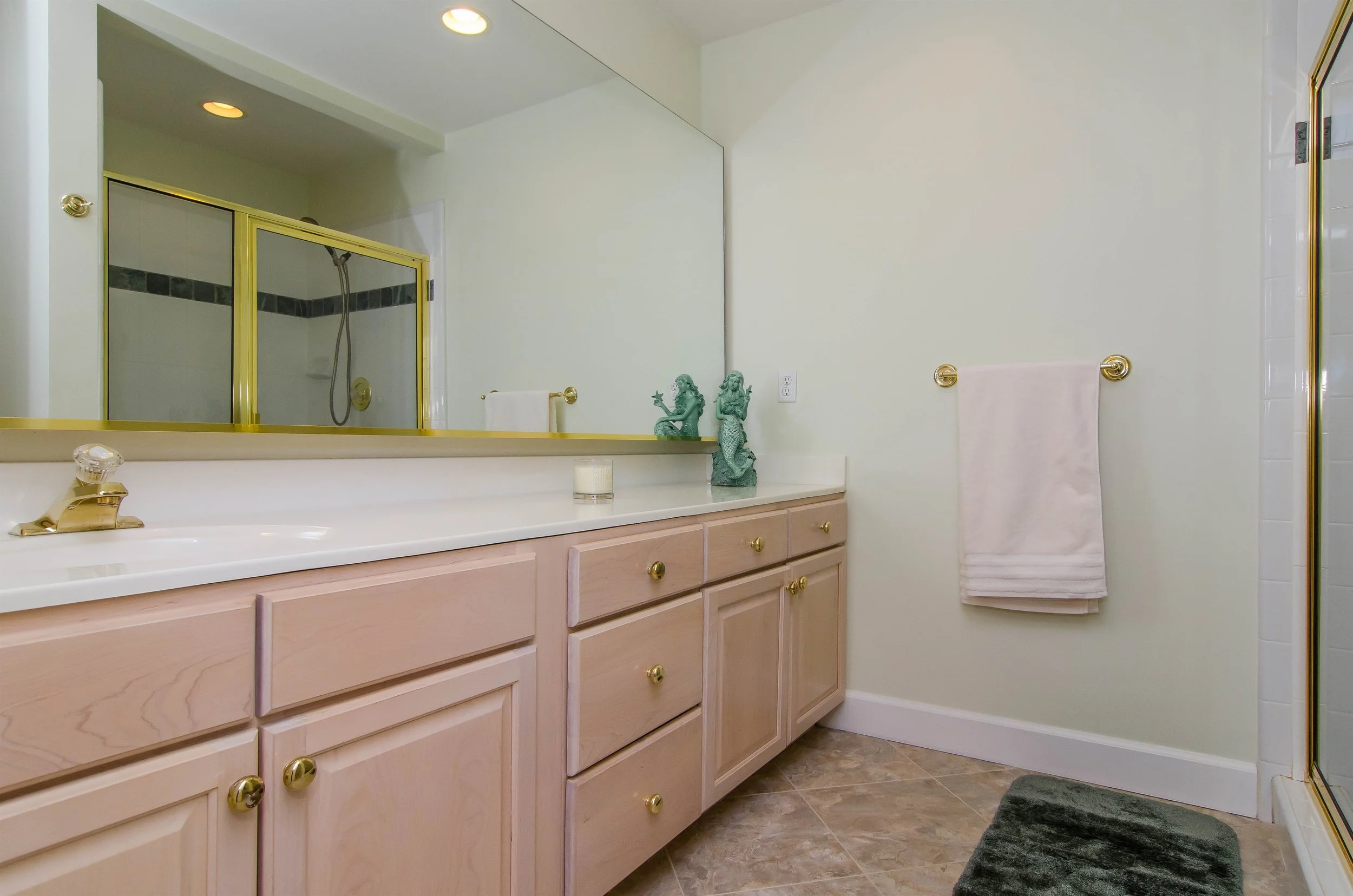 016_Master Bath.jpg