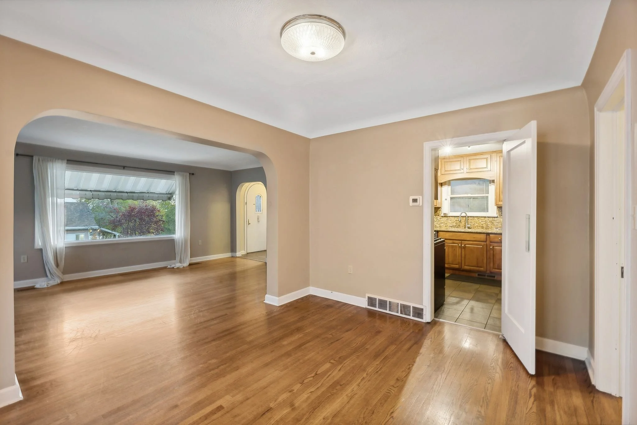 483 E 8th Ave, Salt Lake CIty_HDR020.JPG