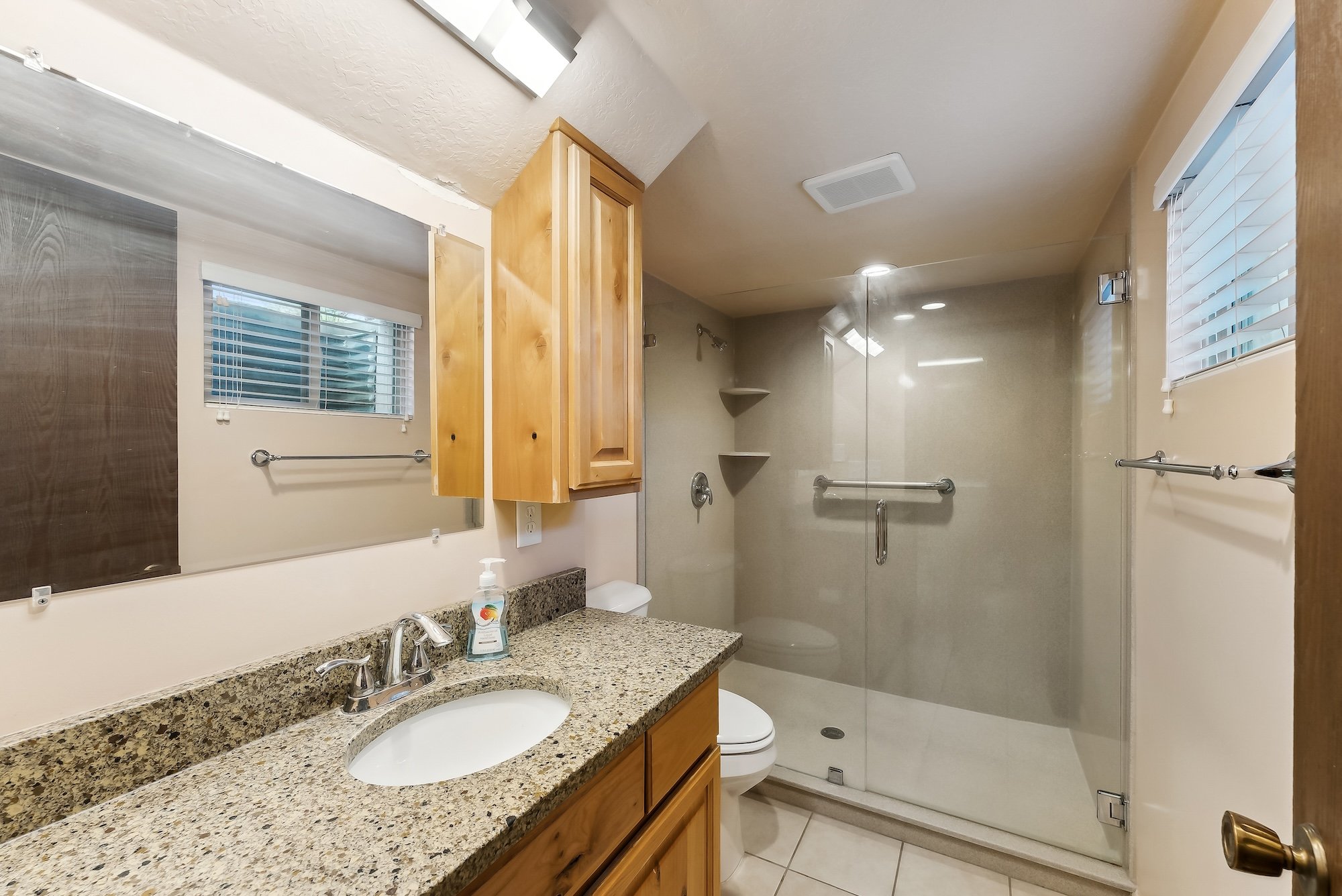 8359 Fayeway Dr, Sandy_HDR026.JPG