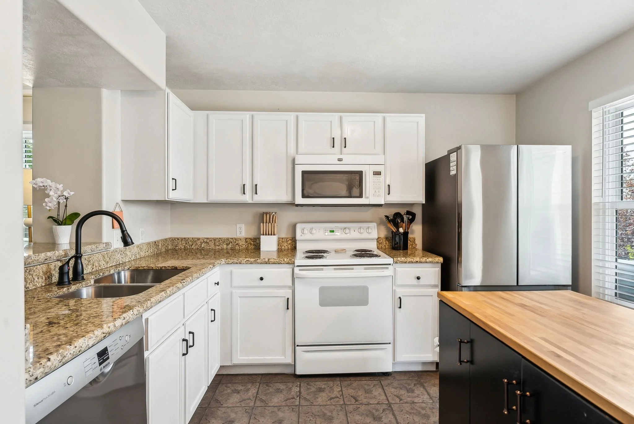 389 Braidhill Dr, Draper_HDR002.JPG