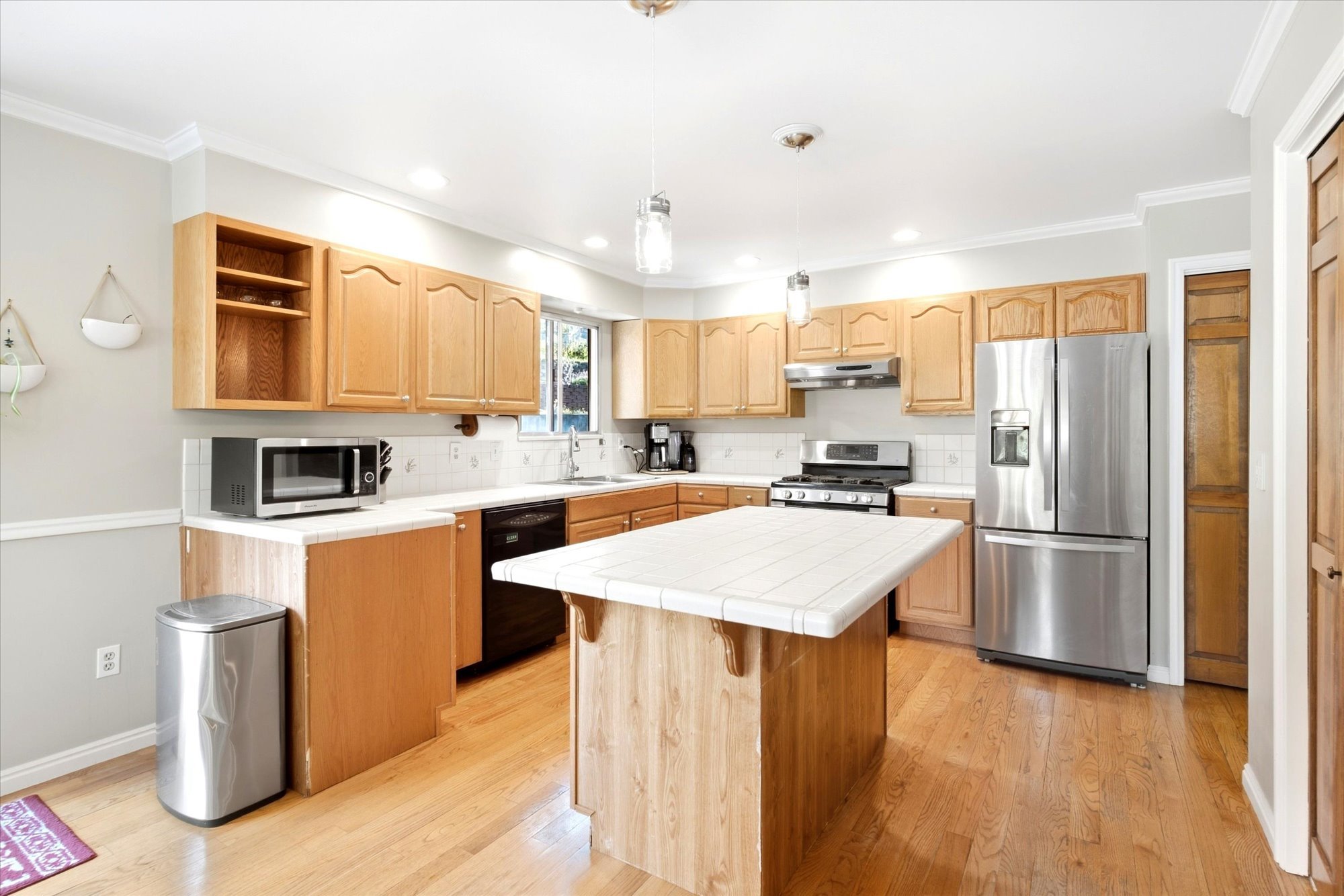 10-Kitchen.jpg