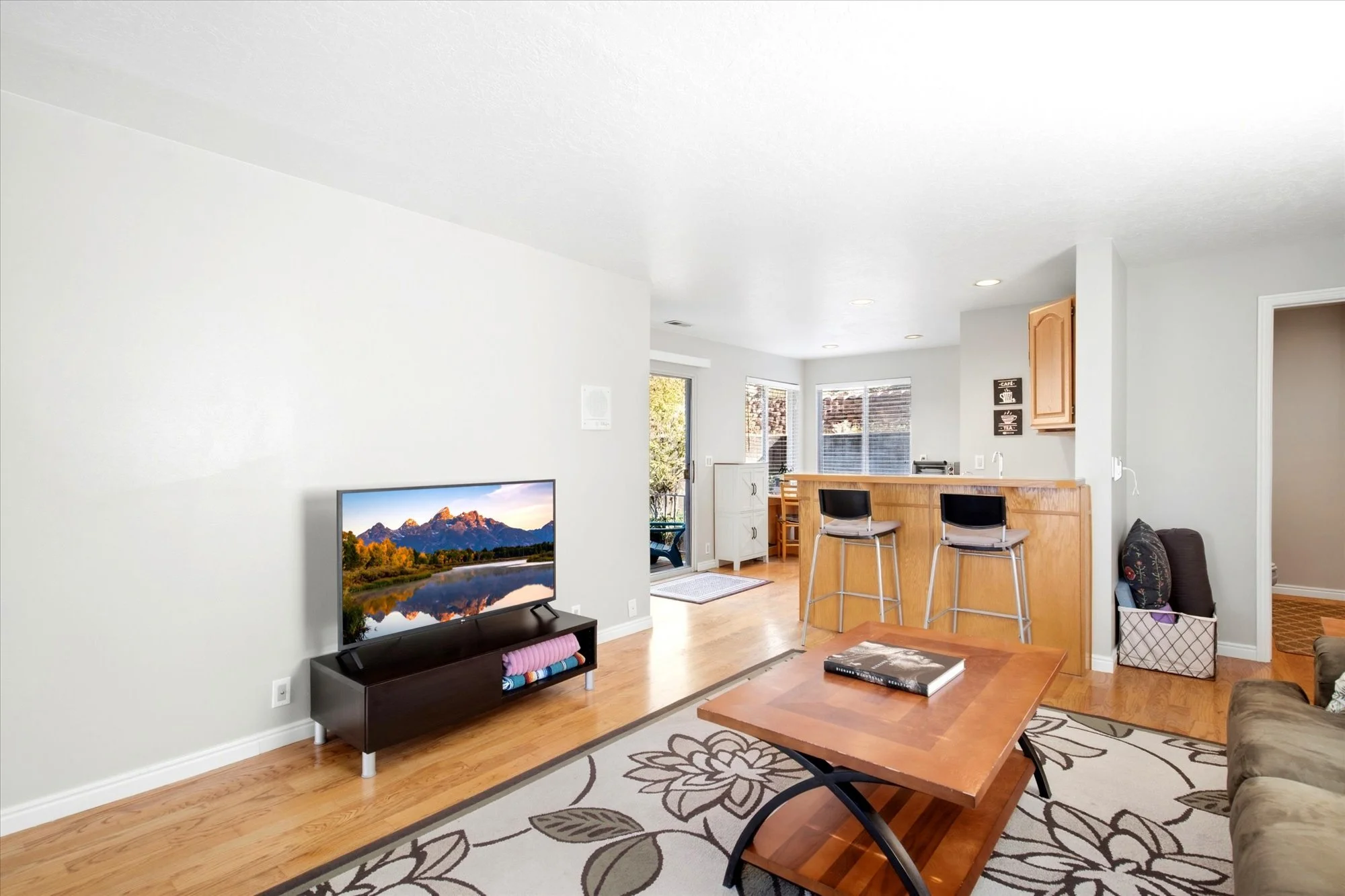 18-Family Room.jpg